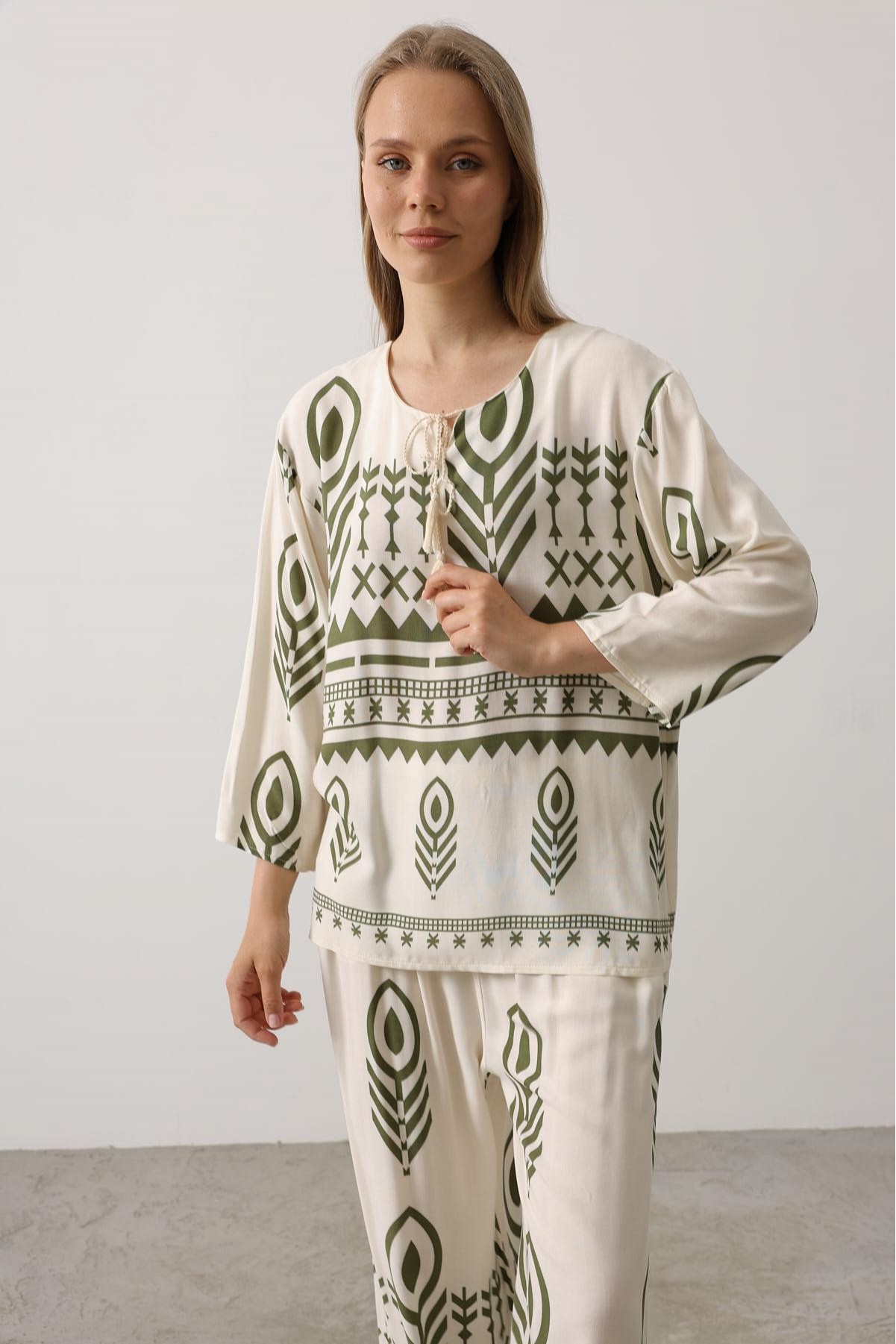 Baskılı Püskül Detaylı Takım - Yeşil