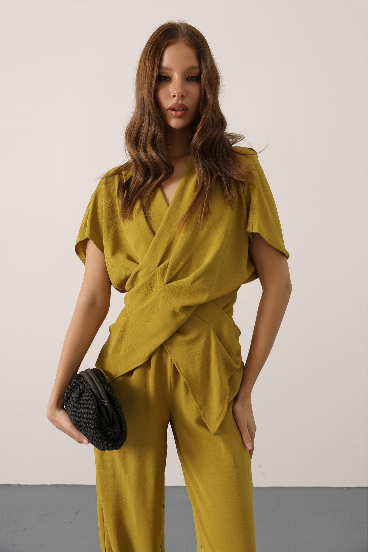 Asimetrik Kesim Takım - Yağ Yeşili