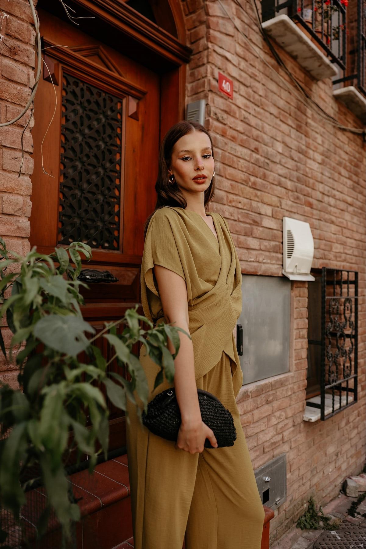 Asimetrik Kesim Takım - Yağ Yeşili