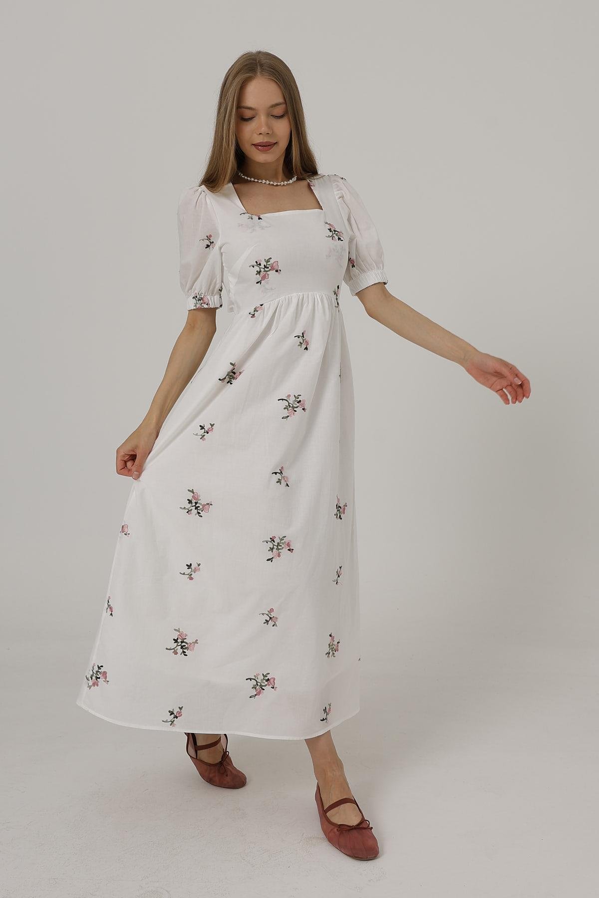 Brodeli Arkası Fiyonk Bağlamalı Elbise - Beyaz