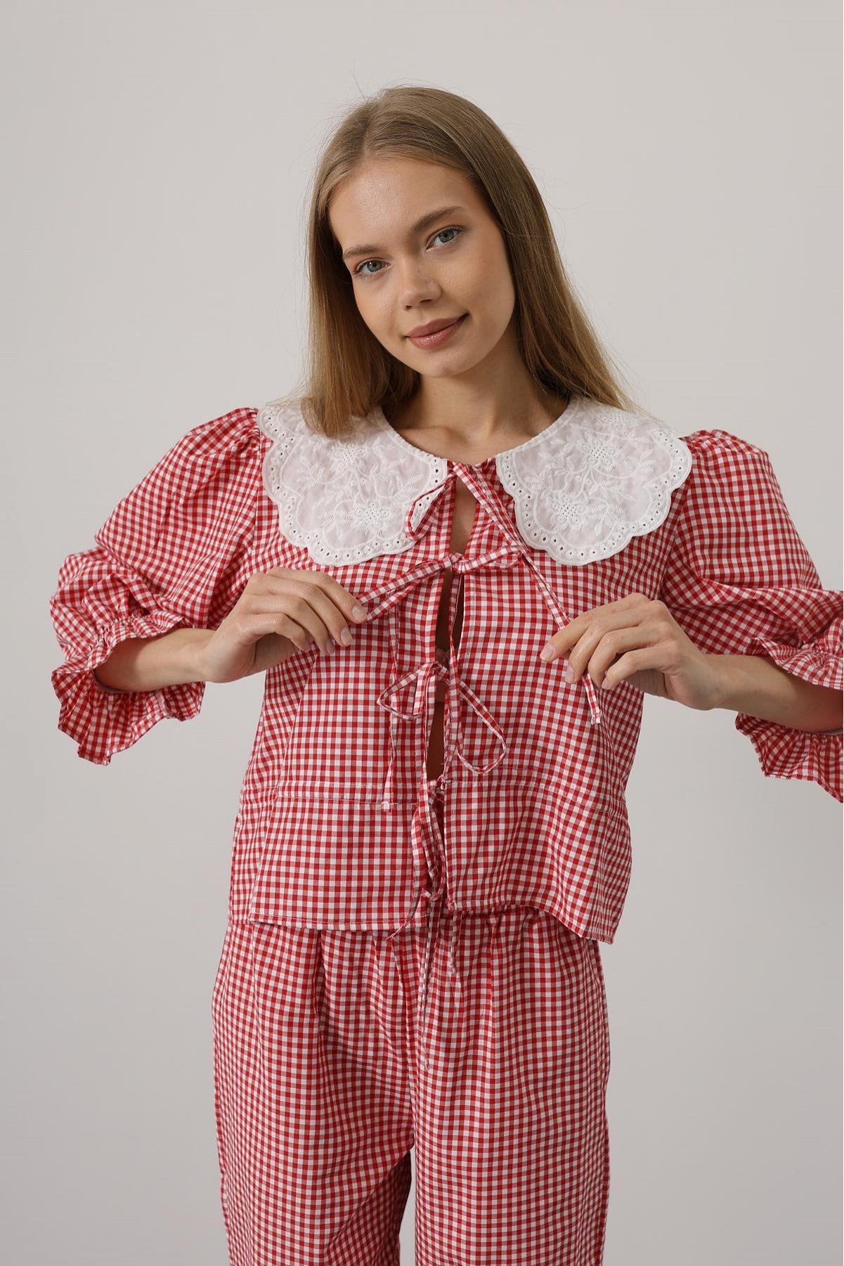 Dantel Yakalı Kare Desenli Takım - Kırmızı