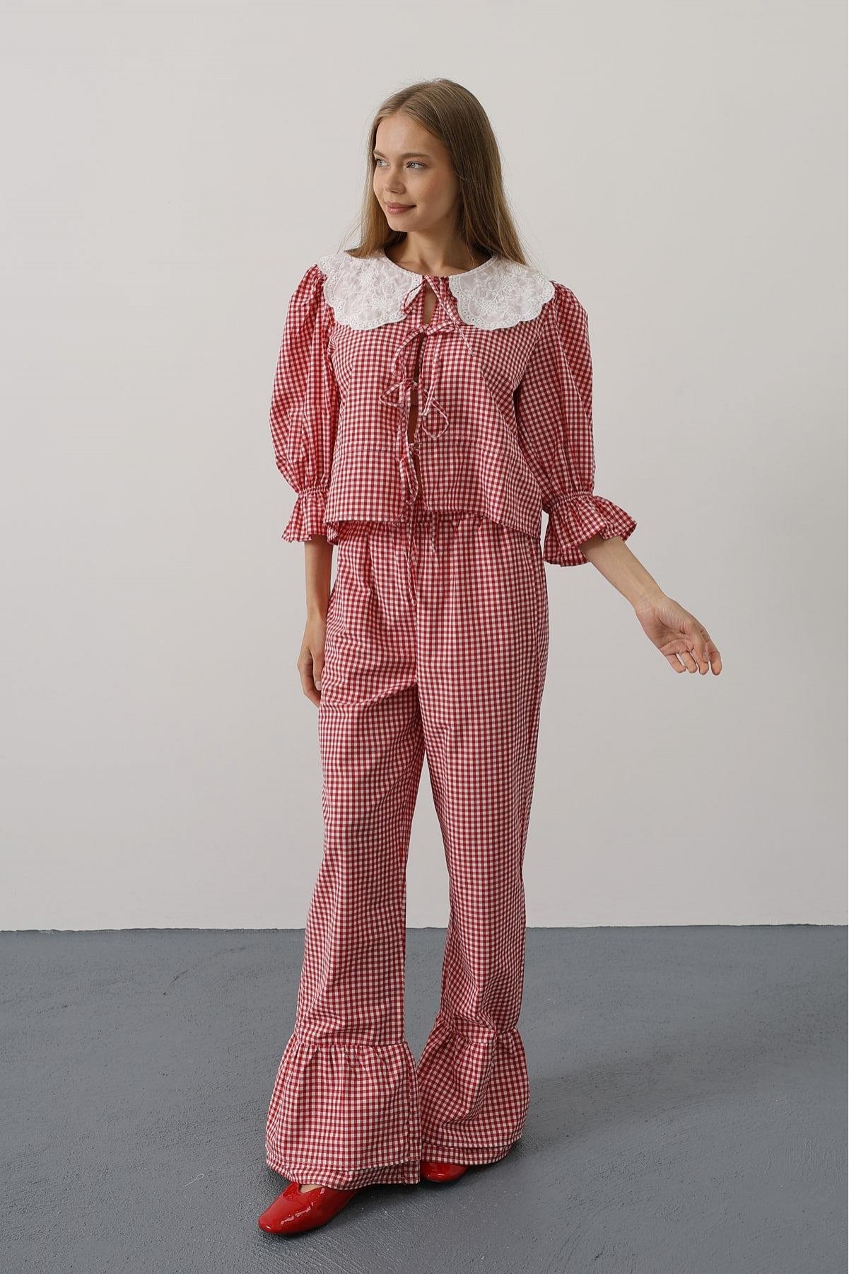 Dantel Yakalı Kare Desenli Takım - Kırmızı