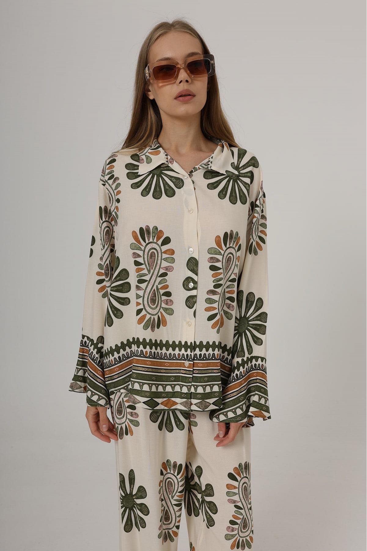 Desenli Kolları Volanlı Pantolon Takım - Haki