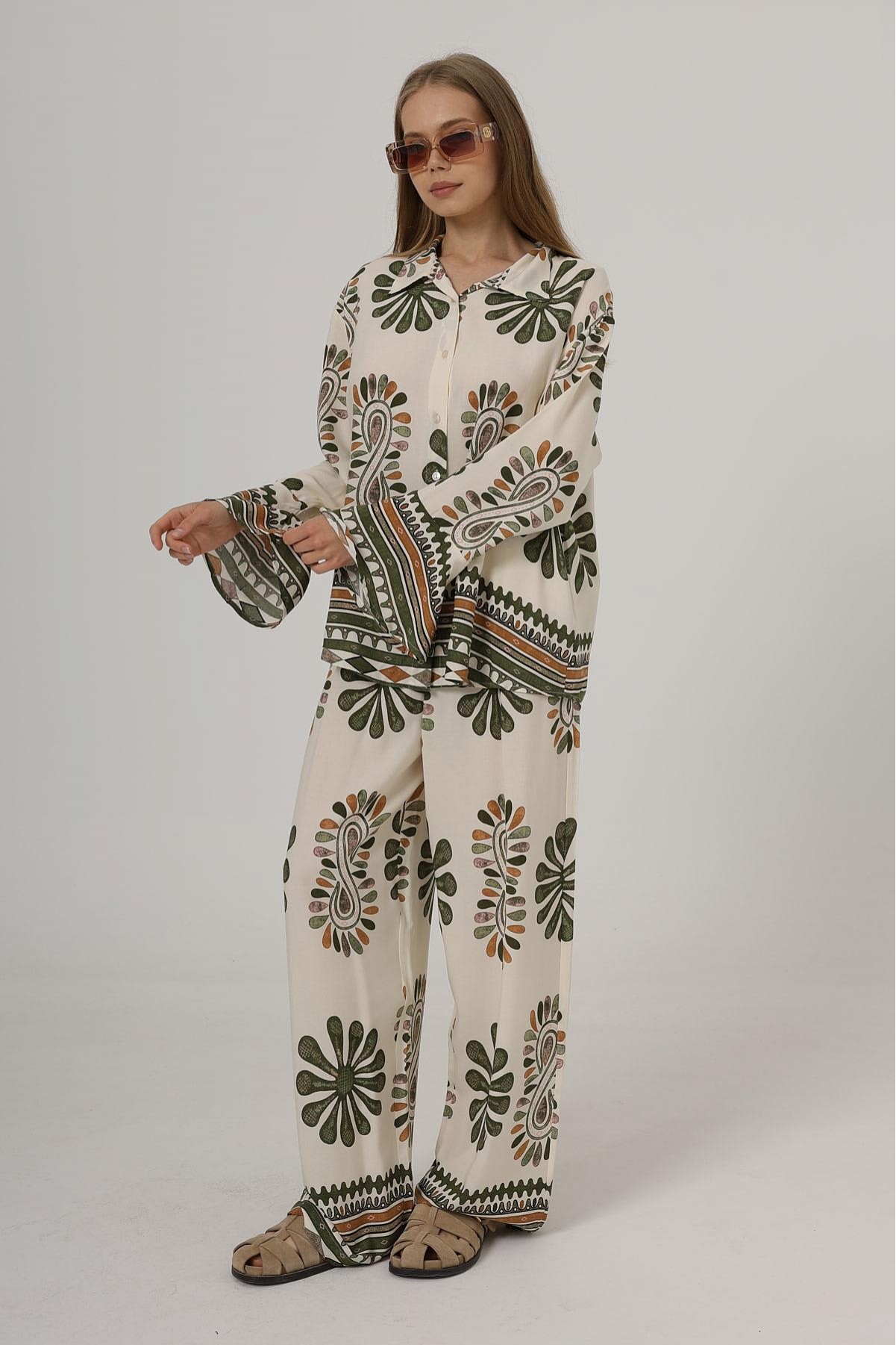 Desenli Kolları Volanlı Pantolon Takım - Haki