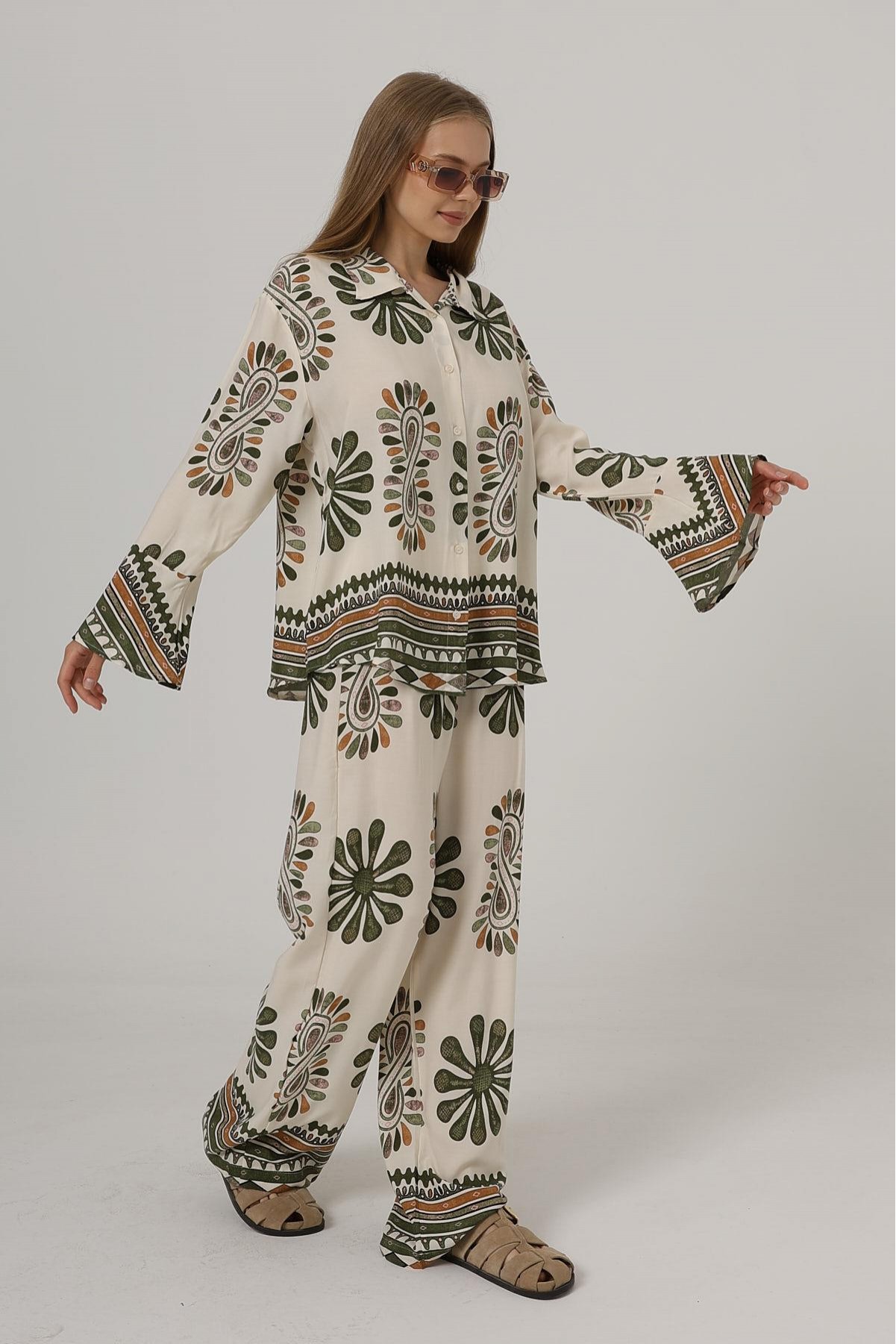 Desenli Kolları Volanlı Pantolon Takım - Haki