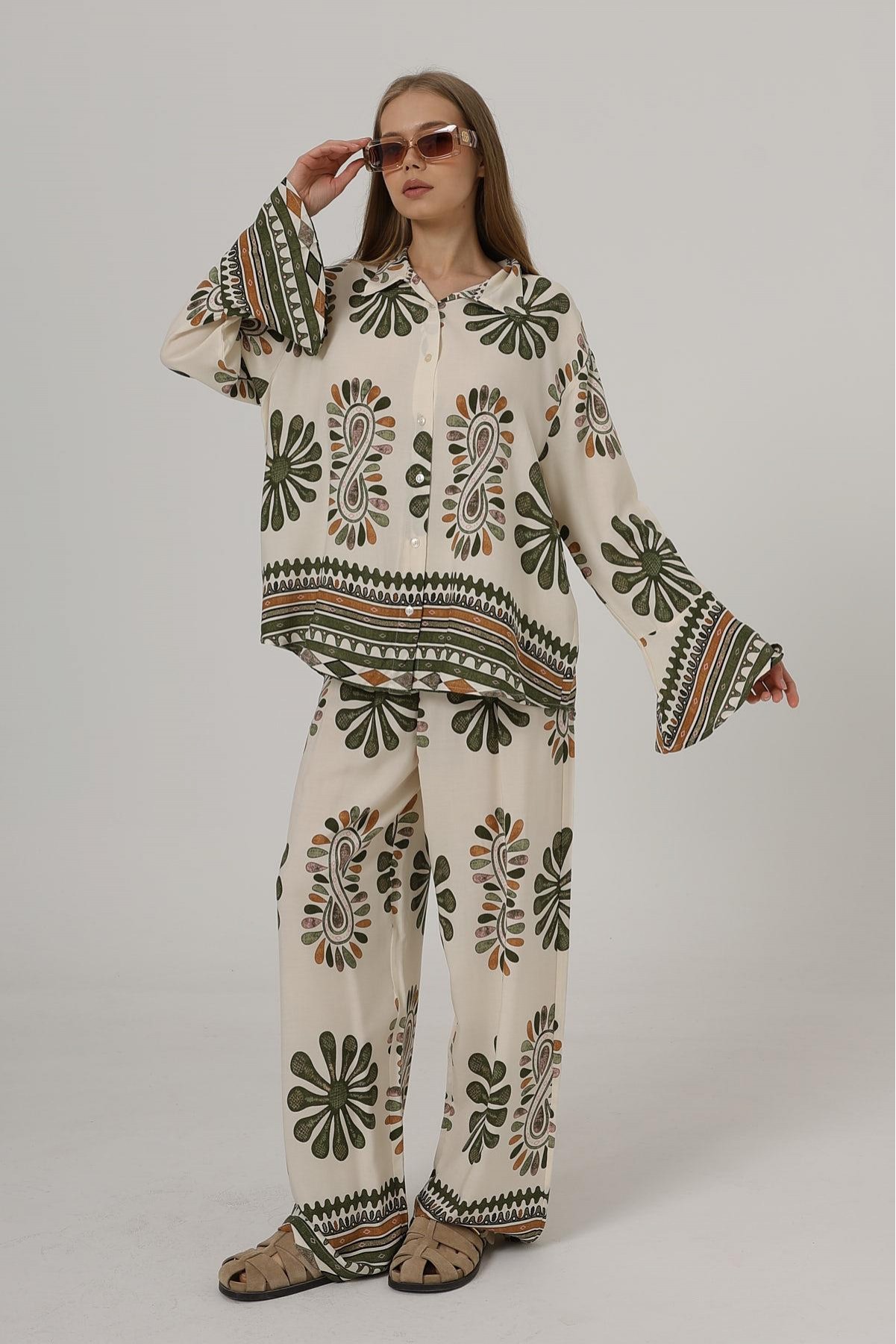 Desenli Kolları Volanlı Pantolon Takım - Haki