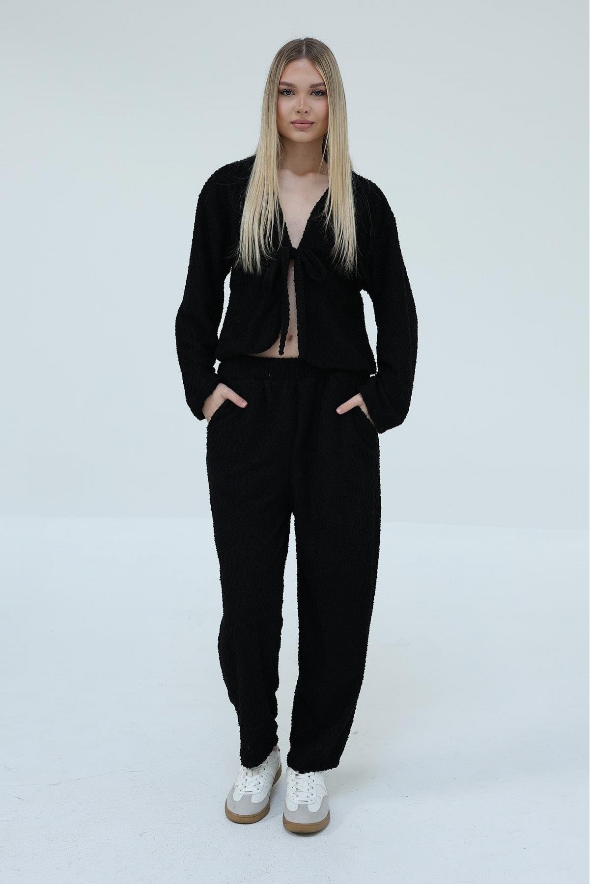 Önden Bağlamalı Takım - Siyah
