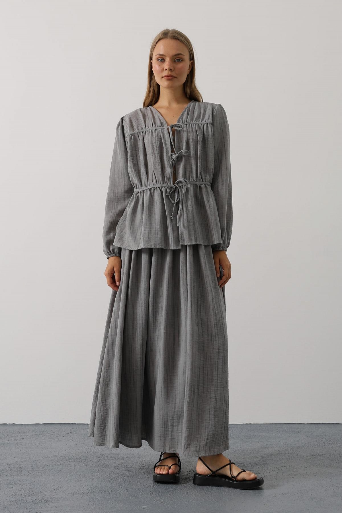 Önü Bağlamalı Etekli Takım - Gri