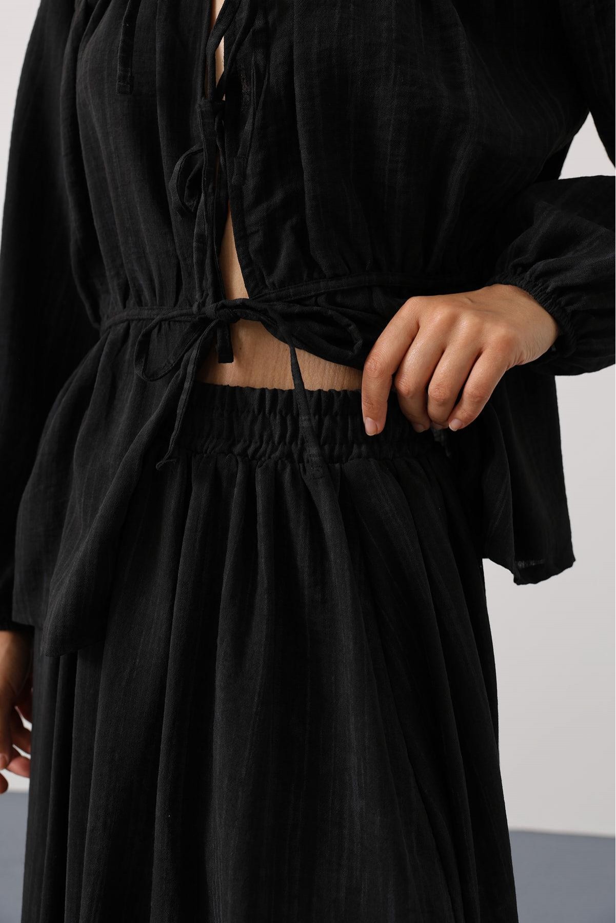 Önü Bağlamalı Etekli Takım - Siyah