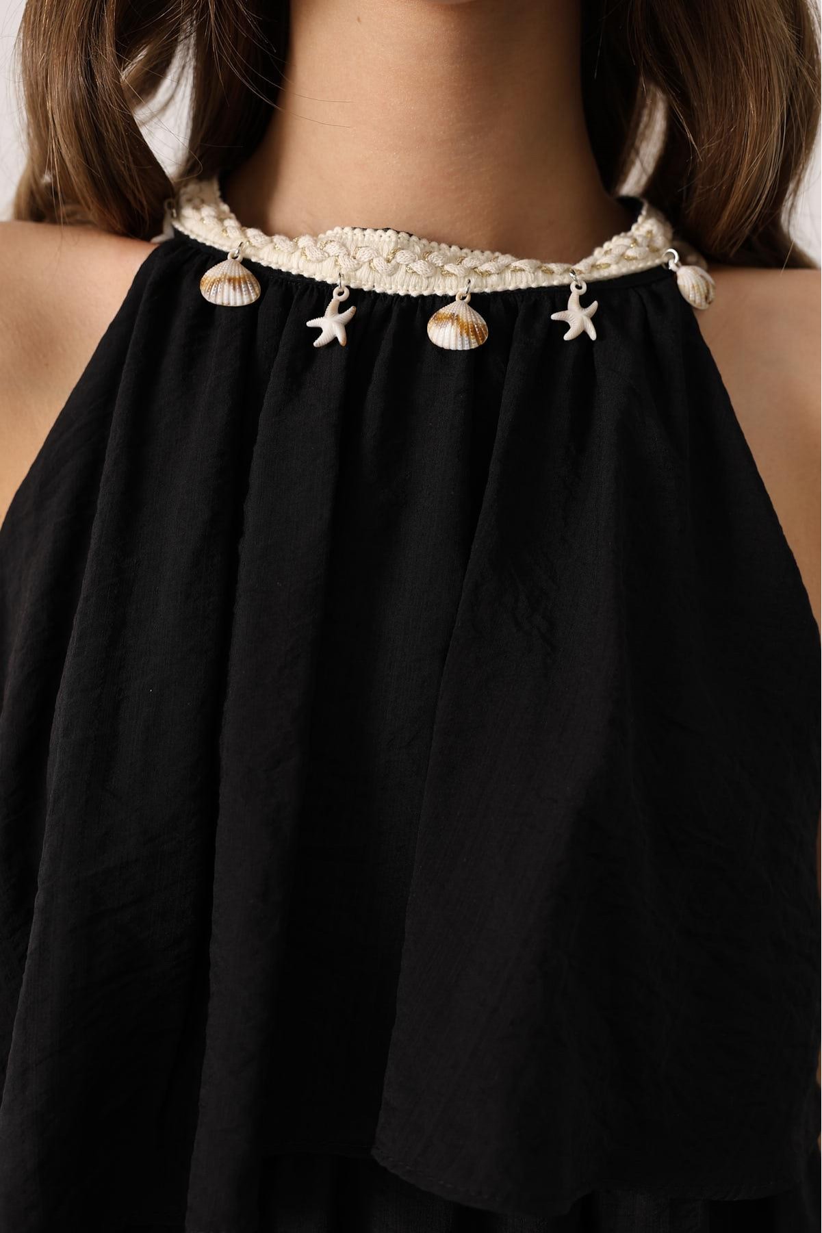 Yaka Detaylı Kat Kat Elbise - Siyah