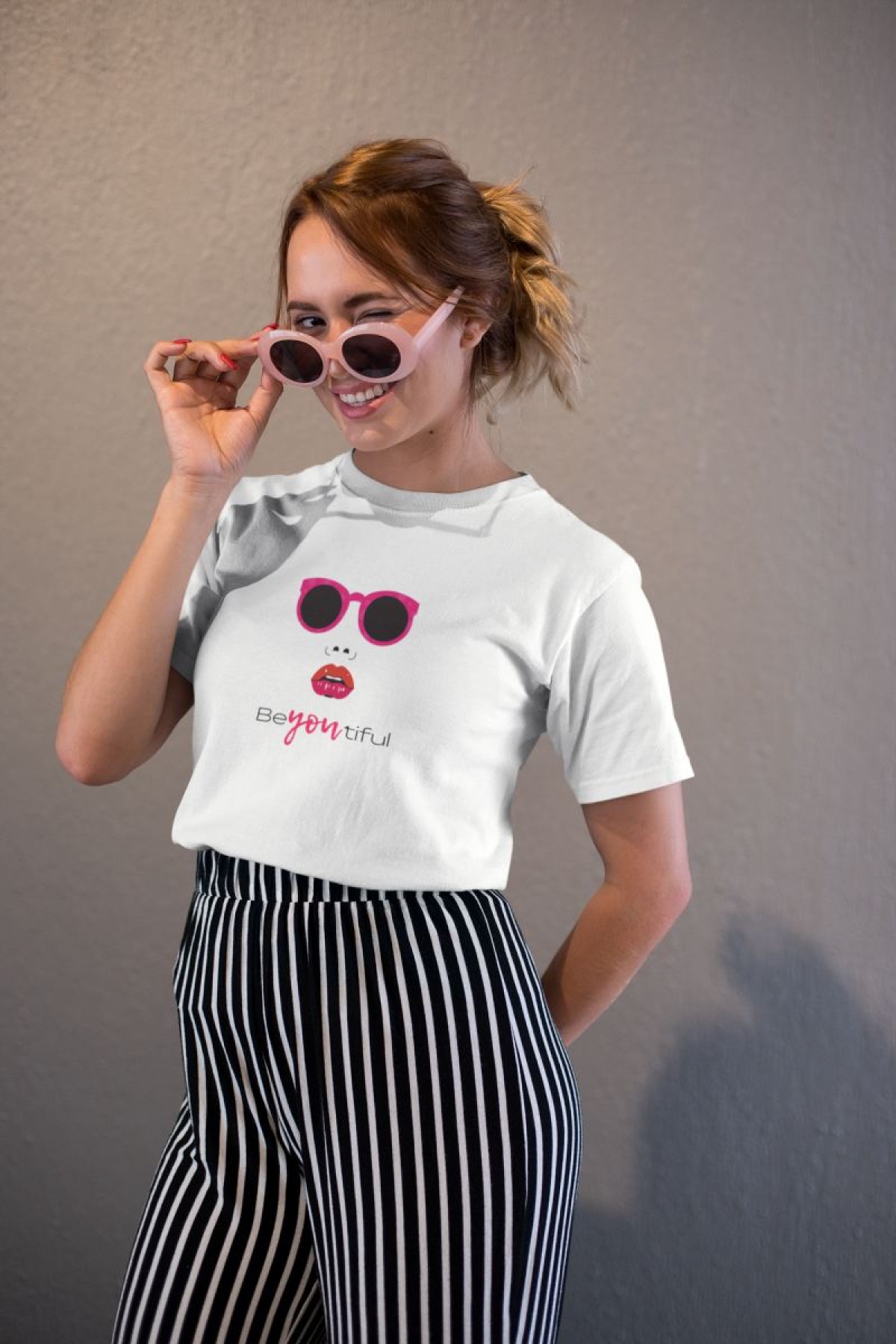 Kadın Özel Baskılı Modern Fit %100 Pamuk Bisiklet Yaka T-Shirt