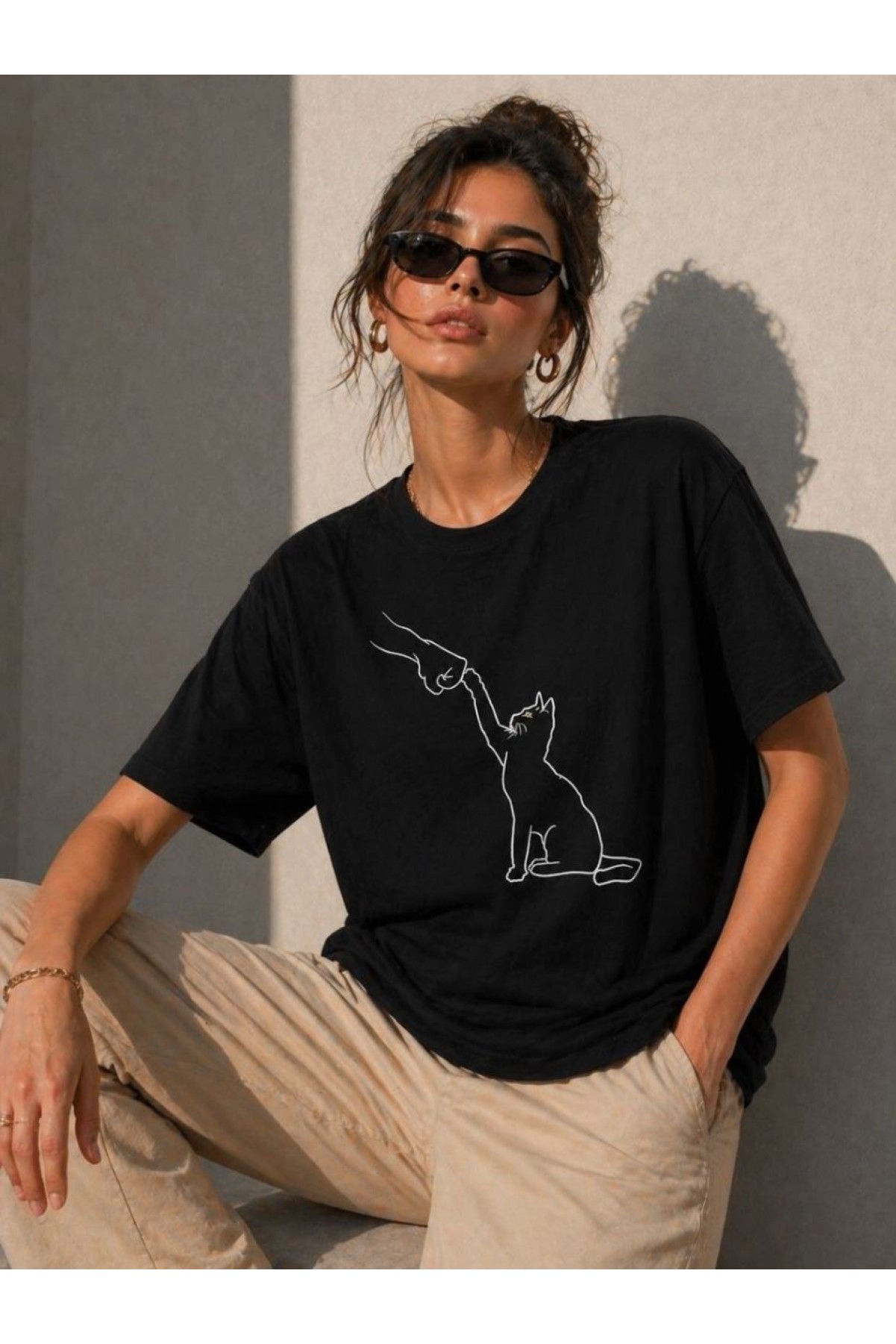 Kadın Minimal Kedi Çizim Baskılı Tişört Kısa Kol Yazlık T-Shirt - Siyah