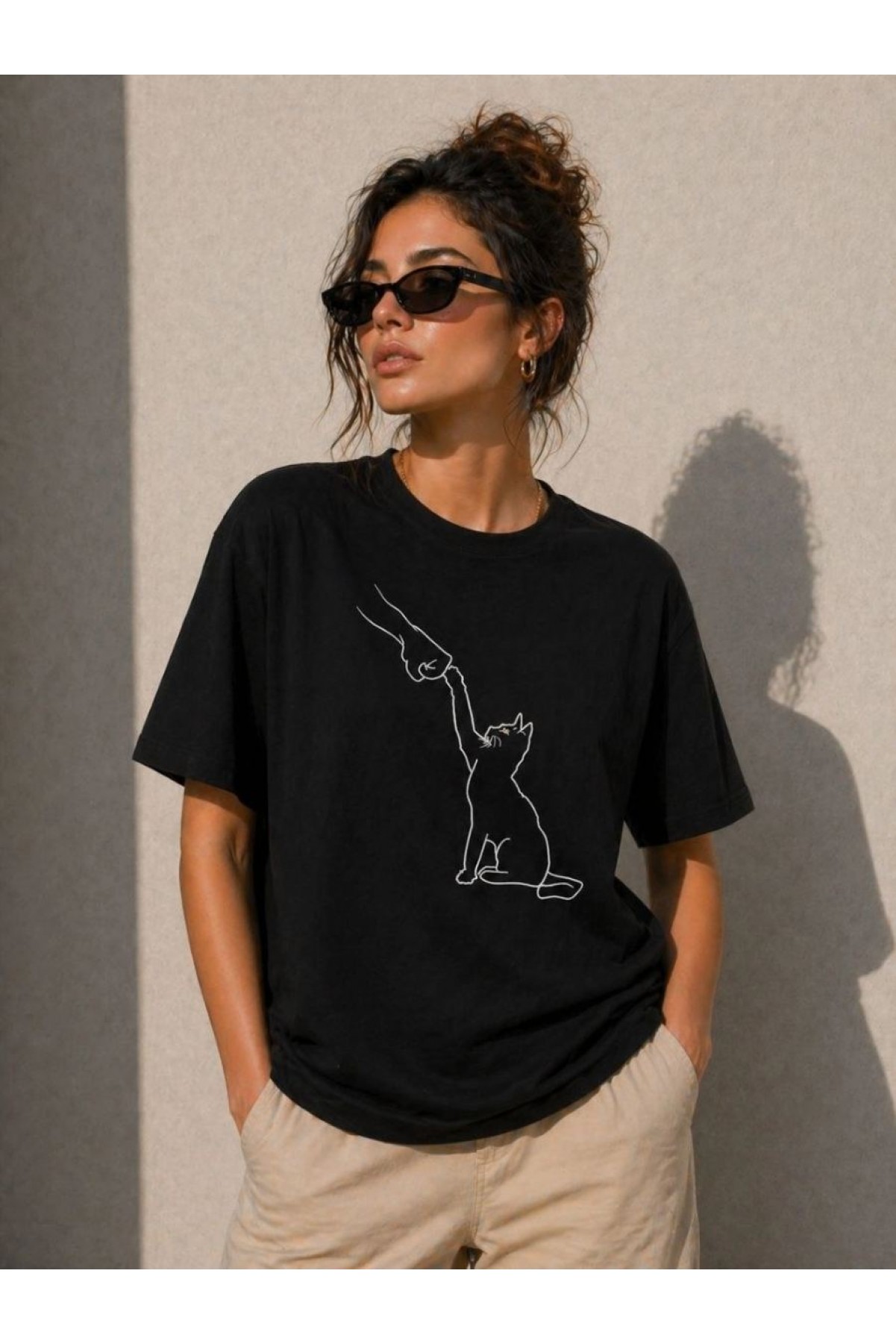 Kadın Minimal Kedi Çizim Baskılı Tişört Kısa Kol Yazlık T-Shirt - Siyah