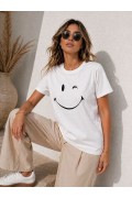 Kadın Minimal Gülümseyen Yüz Baskılı Tişört Kısa Kol Yazlık T-Shirt - Beyaz