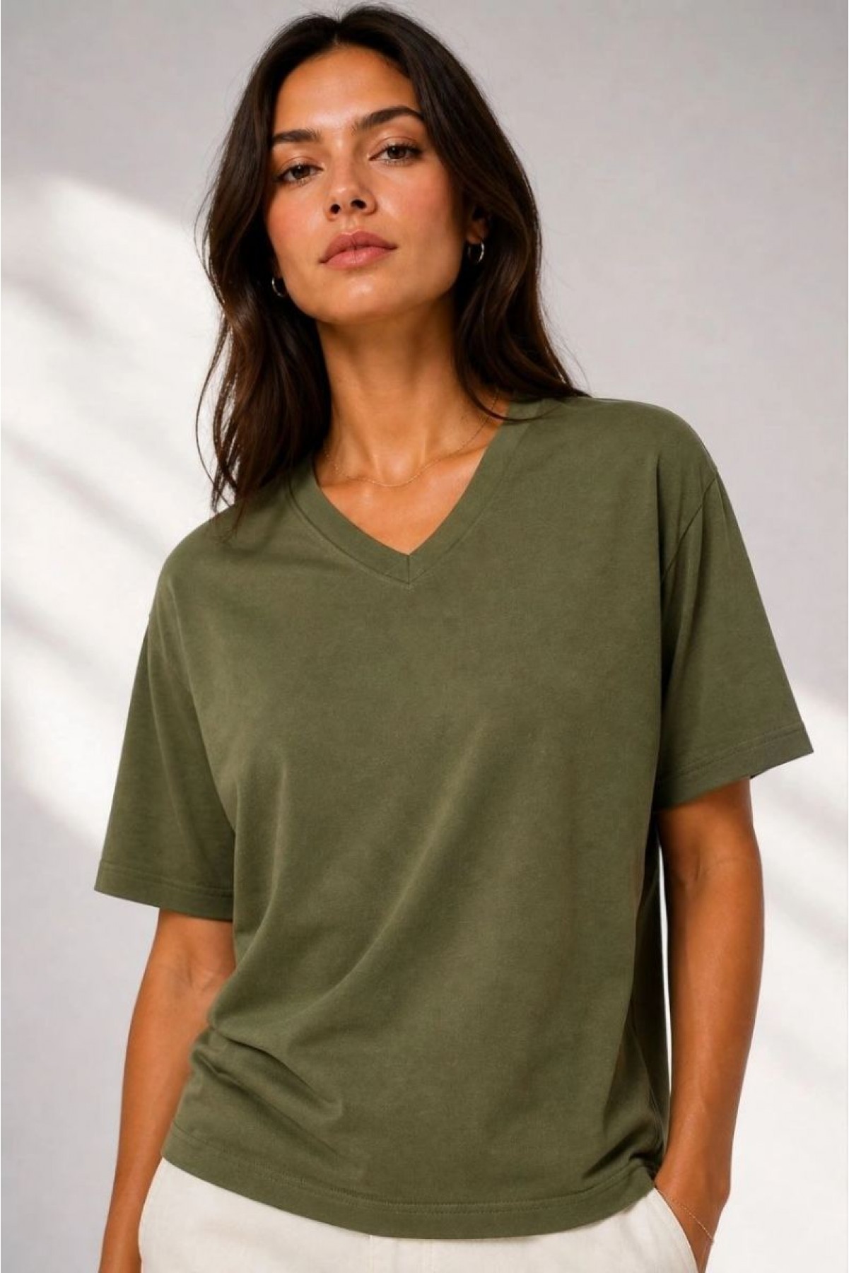Kadın V Yaka Basic Tişört Kısa Kol Yazlık Regular Fit T-Shirt - Haki