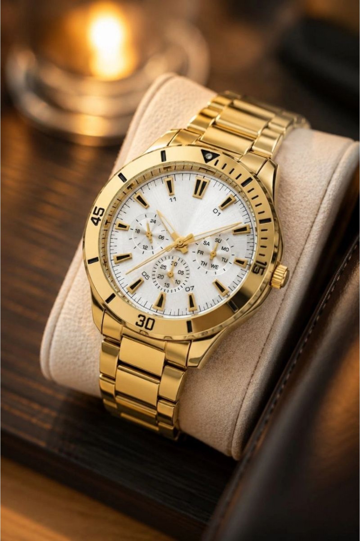 Erkek Gold Renk Metal Kordon Analog Kol Saati Beyaz Kadran Takvim Göstergeli