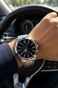 Erkek Gümüş Renk Metal Kordon Analog Kol Saati Takvim Göstergeli Siyah Kadran - Gümüş