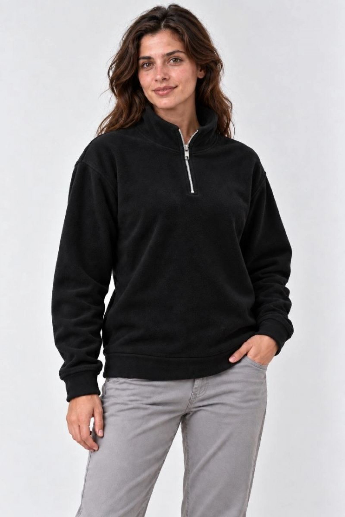 Kadın Polar Dik Yaka Yarım Fermuarlı Uzun Kollu Regular Fit Kışlık Sweatshirt - Siyah