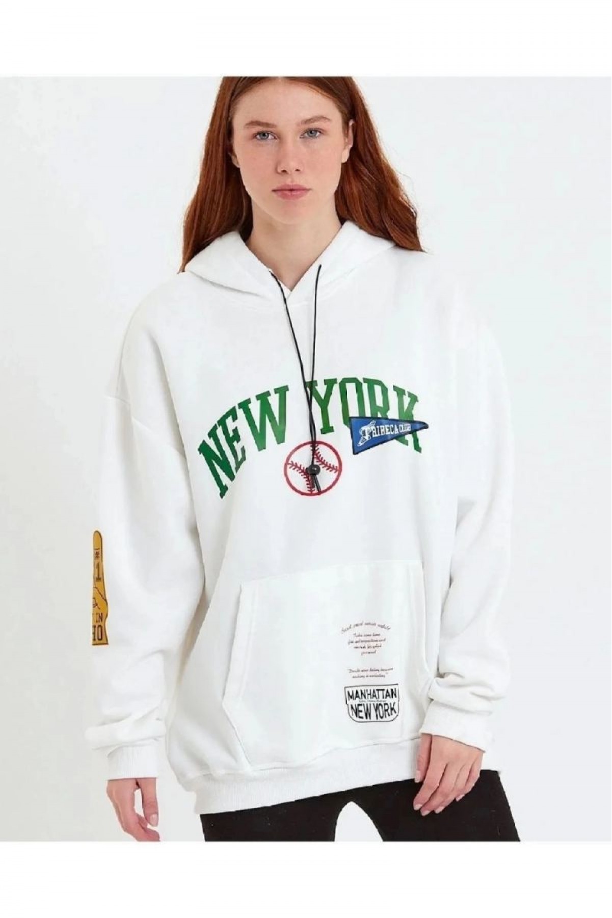 Kadın Oversize Kapüşonlu Cepli Ön Kol Baskılı 3 İplik Pamuklu Hoodie Sweatshirt - Beyaz