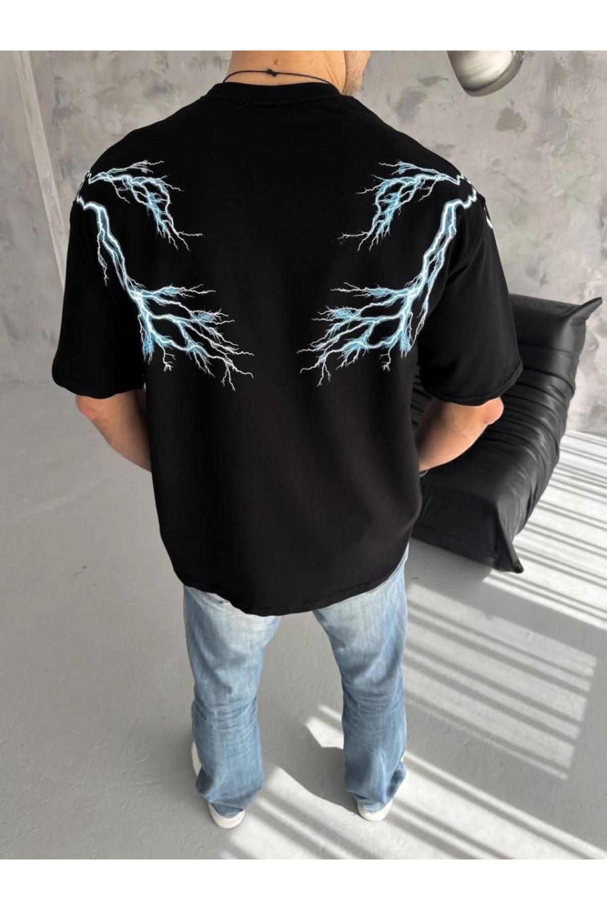 Erkek Bisiklet Yaka Tişört Yıldırım Şimşek Baskılı Kısa Kol T-Shirt -Siyah
