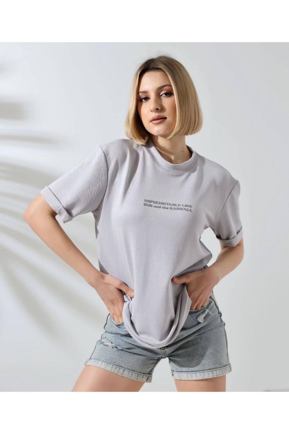Kadın Bisiklet Yaka Baskılı Slim Fit T-Shirt - Boyalı Gri