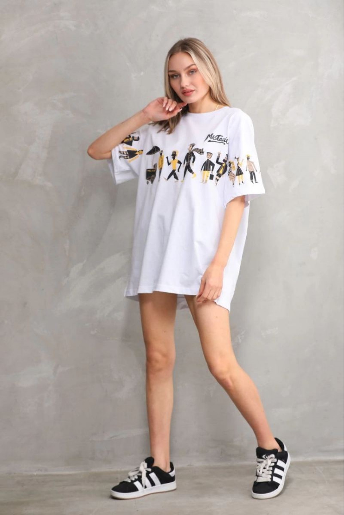 kadın Bisiklet Yaka Baskılı Oversize T-Shirt - Beyaz