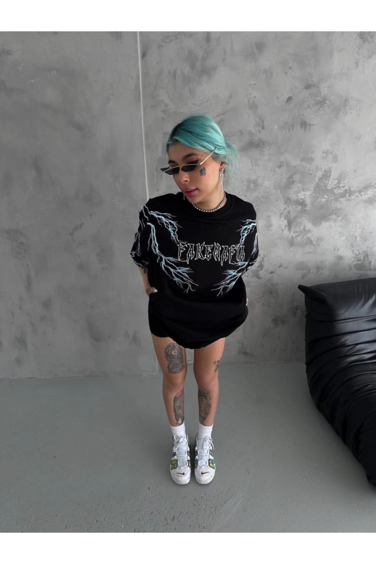 Kadın Bisiklet Yaka Yıldırım Baskılı  Kısa kol Oversize T-Shirt - Siyah