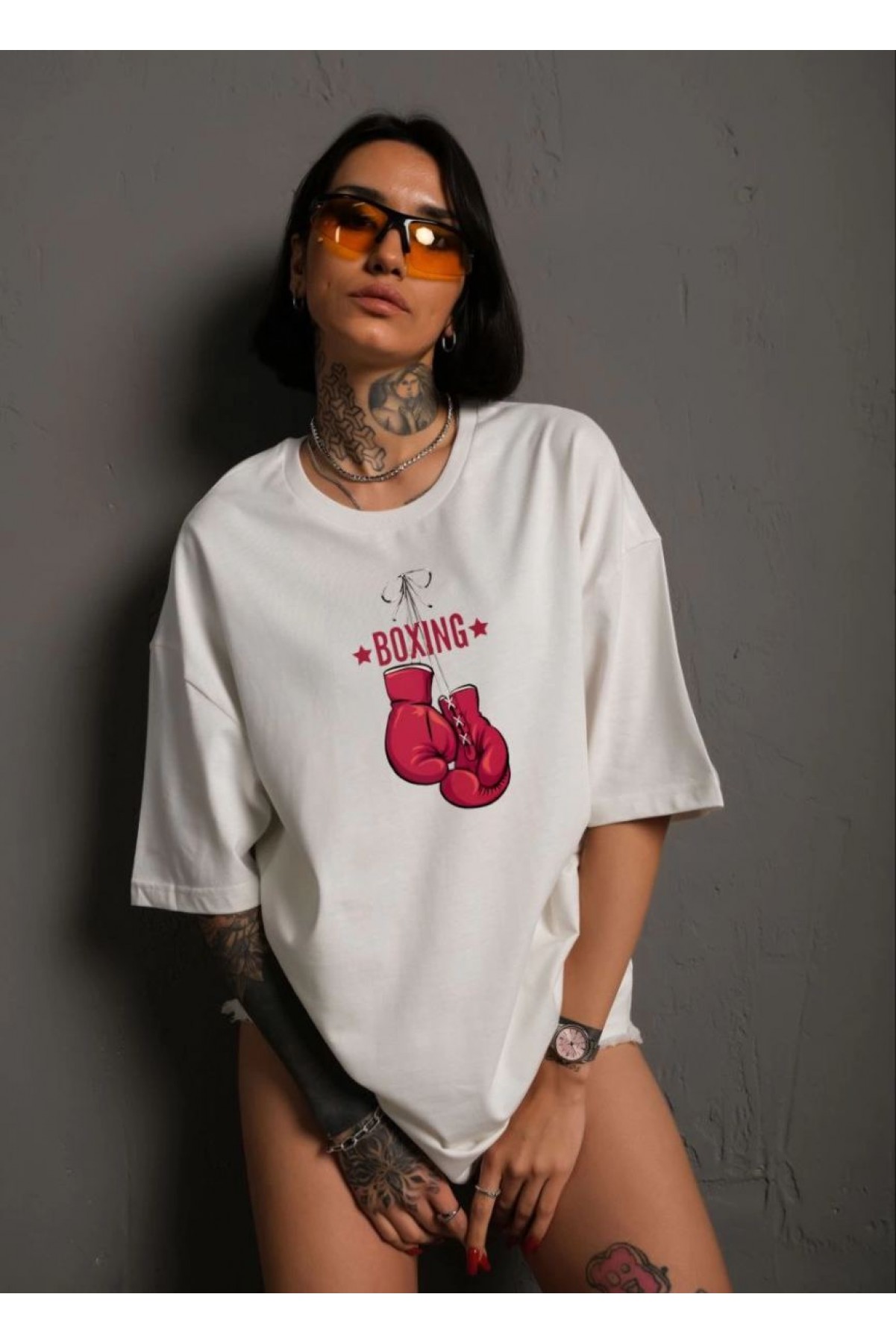 kadın Bisiklet Yaka Boks Eldiven Baskılı Oversize T-Shirt - Beyaz