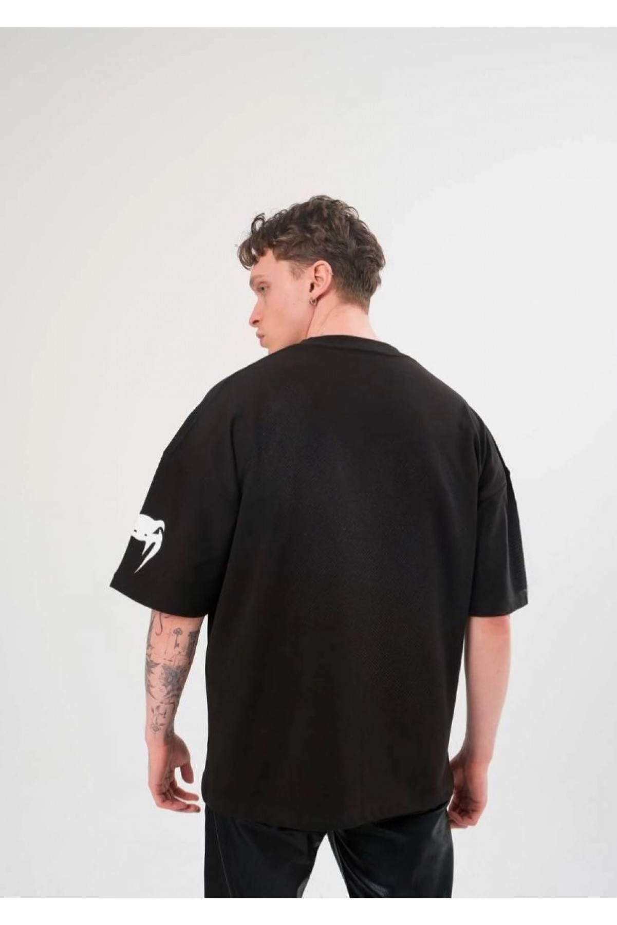 Erkek Kısa Kol Tişört Göğüs ve Kol Bisiklet Yaka Baskılı T-Shirt - Siyah