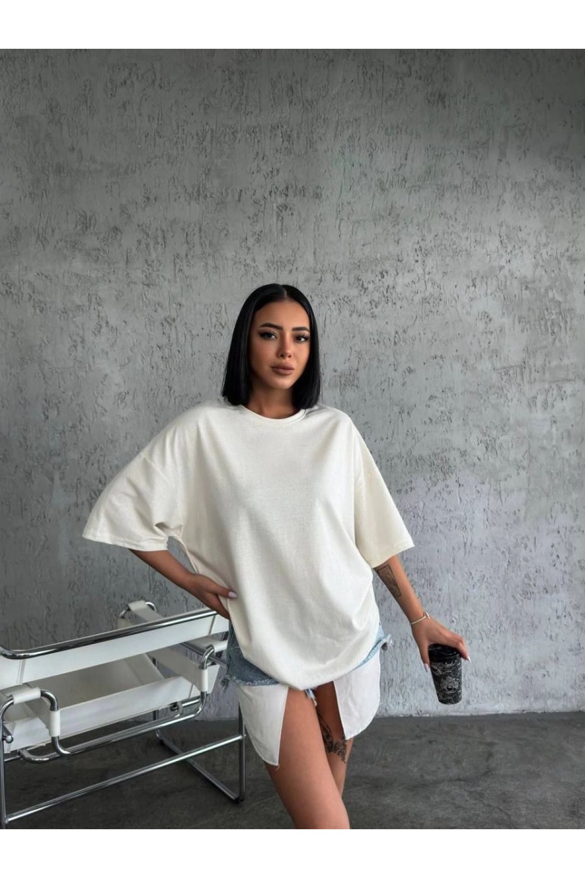 Kadın Düz T-Shirt Kısa Kol Bisiklet Yaka Oversize Rahat Kalıp Günlük Tişört - Beyaz