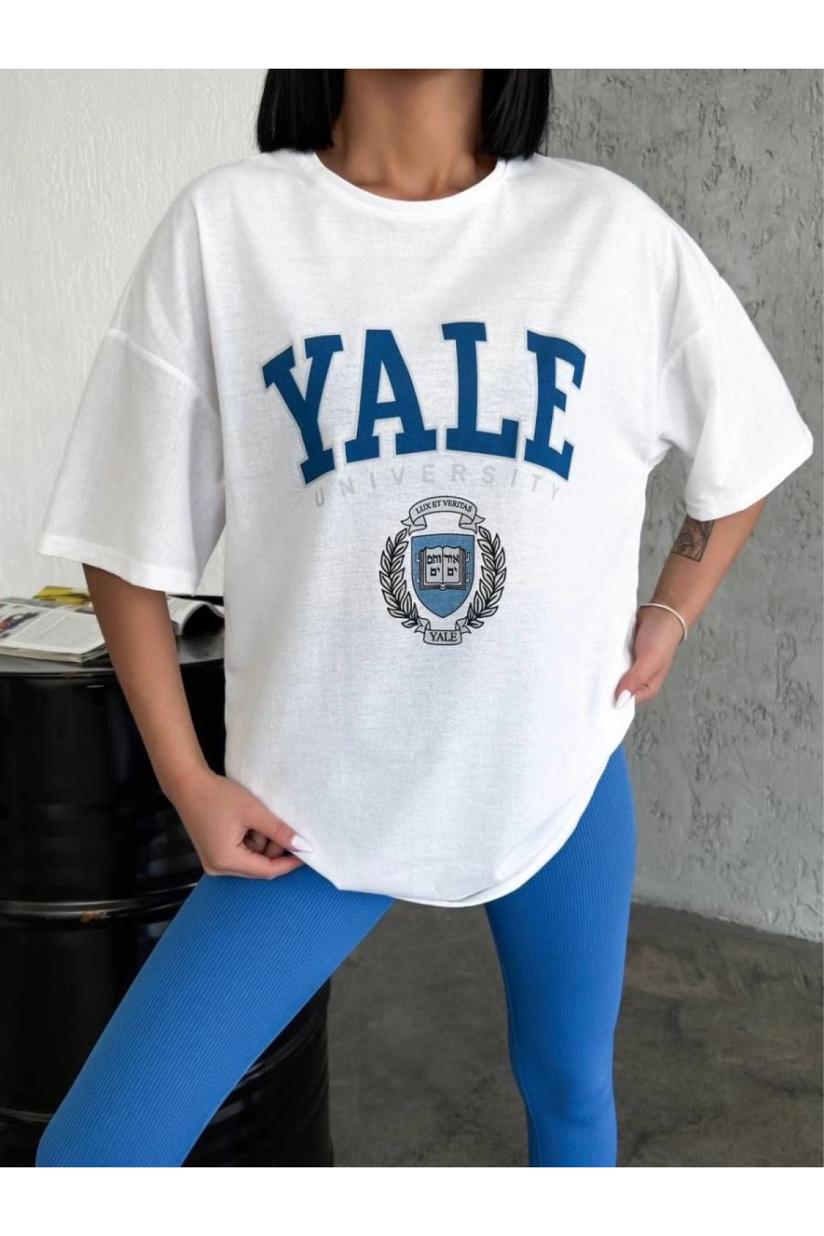 Kadın Kısa Kol Yazlık Tişört Bisiklet Yaka YALE Baskılı T-Shirt - Beyaz