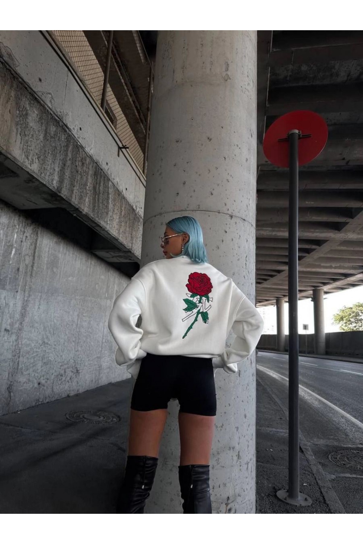 Kadın 3 iplik Pamuklu Bisiklet Yaka GÜL Baskılı SweatShirt - BeyazBeyaz