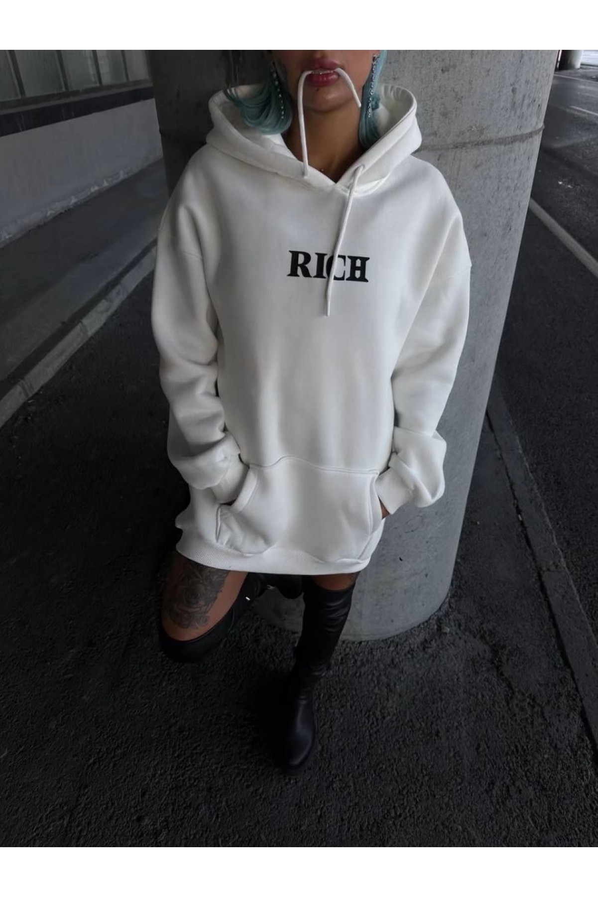 Kadın Kapüşonlu Kanguru Cepli Sweatshirt 3 İplik Pamuklu Baskılı Hoodie - Beyaz