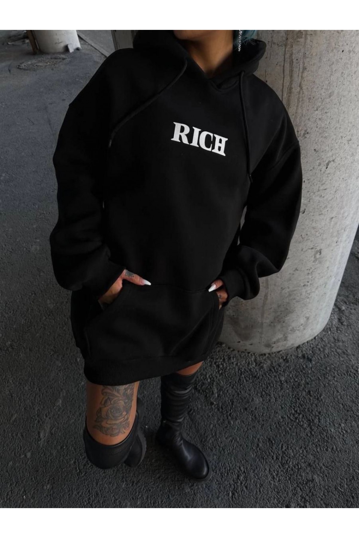 Kadın Kapüşonlu Kanguru Cepli Sweatshirt 3 İplik Pamuklu Baskılı Hoodie - Siyah