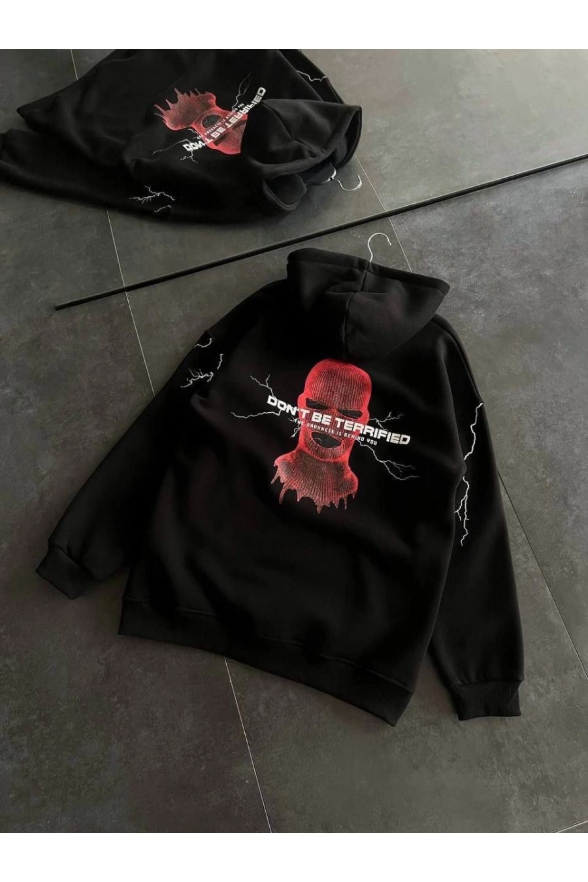 Kadın Kapüşonlu Kanguru Cepli Sweatshirt 3 İplik Pamuklu Baskılı Hoodie - Siyah