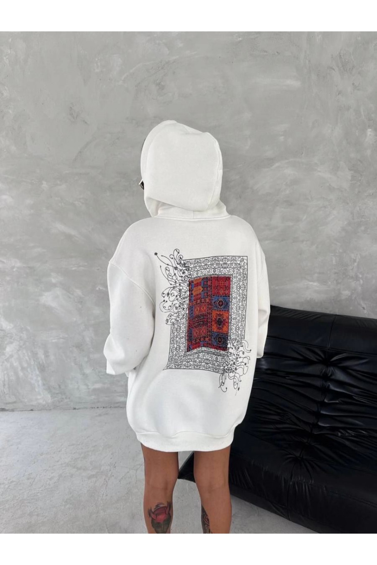 Kadın Kapüşonlu Kanguru Cepli Sweatshirt 3 İplik Pamuklu Baskılı Hoodie - Beyaz