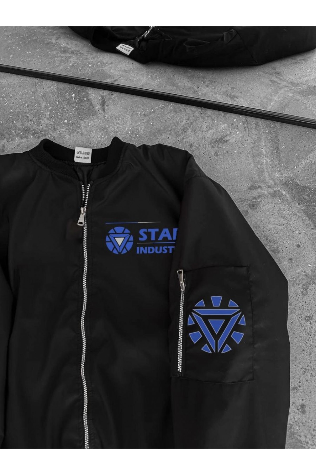ERKEK Stark Industries Siyah Bomber Mont Fermuarlı Cepli Uzun Kollu Kapitone - Siyah
