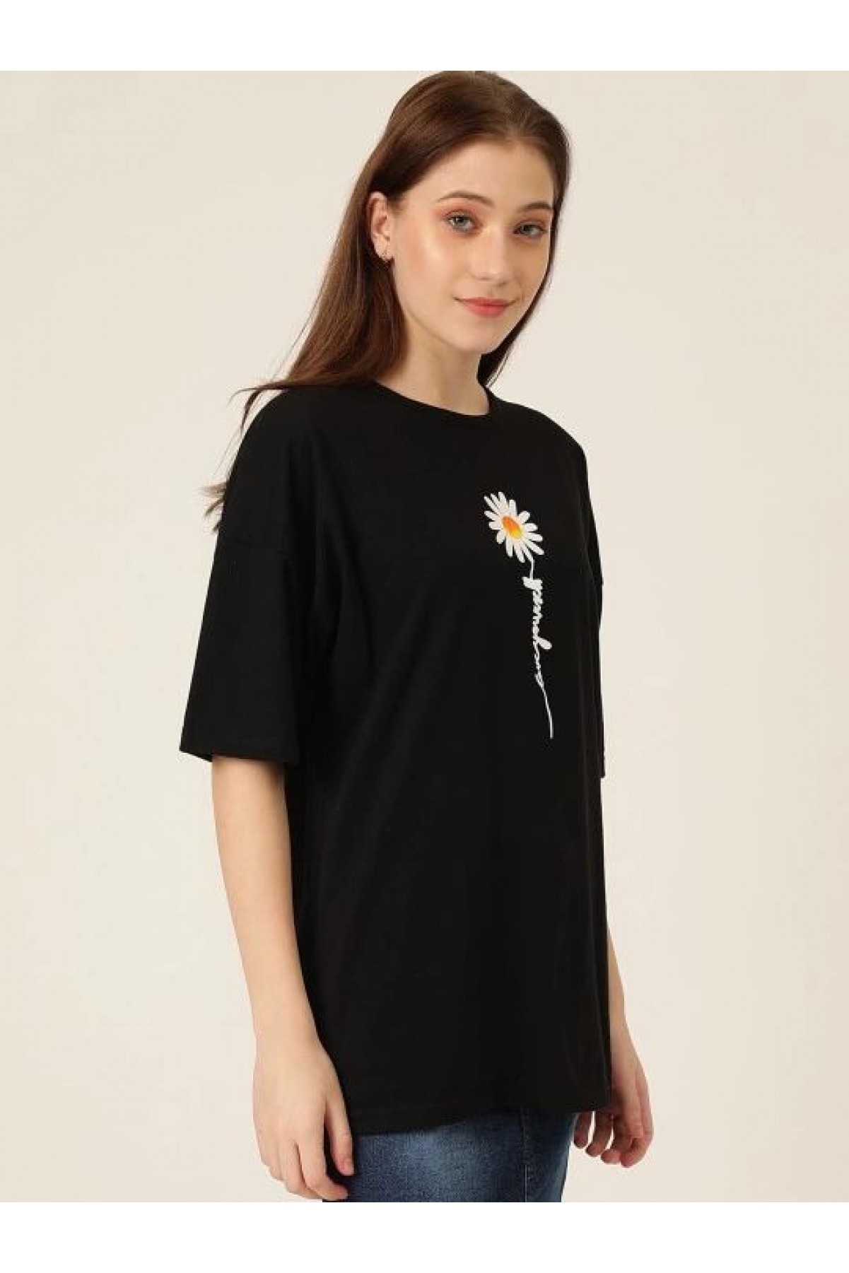 Kadın Papatya Baskılı T-Shirt Kısa Kol Bisiklet Yaka Oversize  Tişört - Siyah