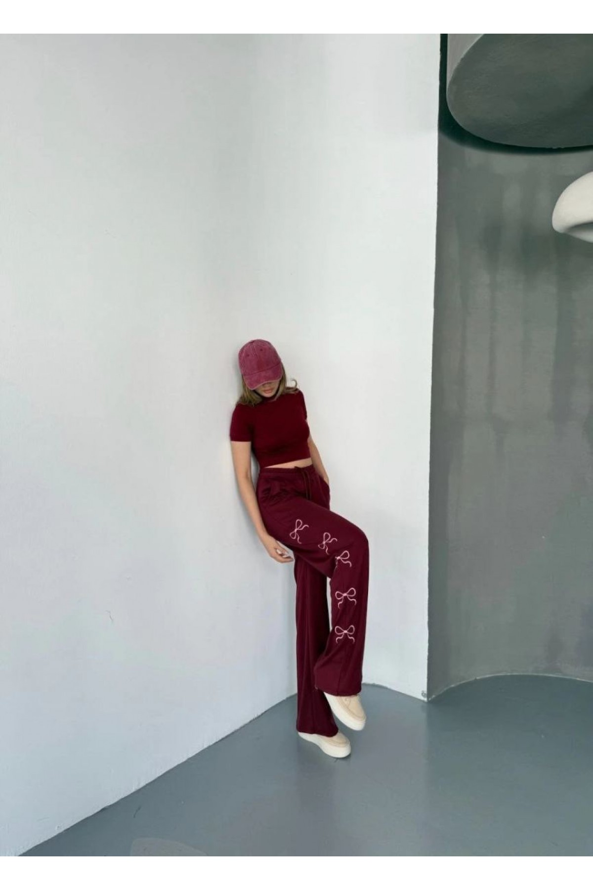 Kadın Osy Modal Yumuşak Dokulu Kumaş Nakış işlemeli Rahat Bol Paça Eşofman Pantolon - Bordo