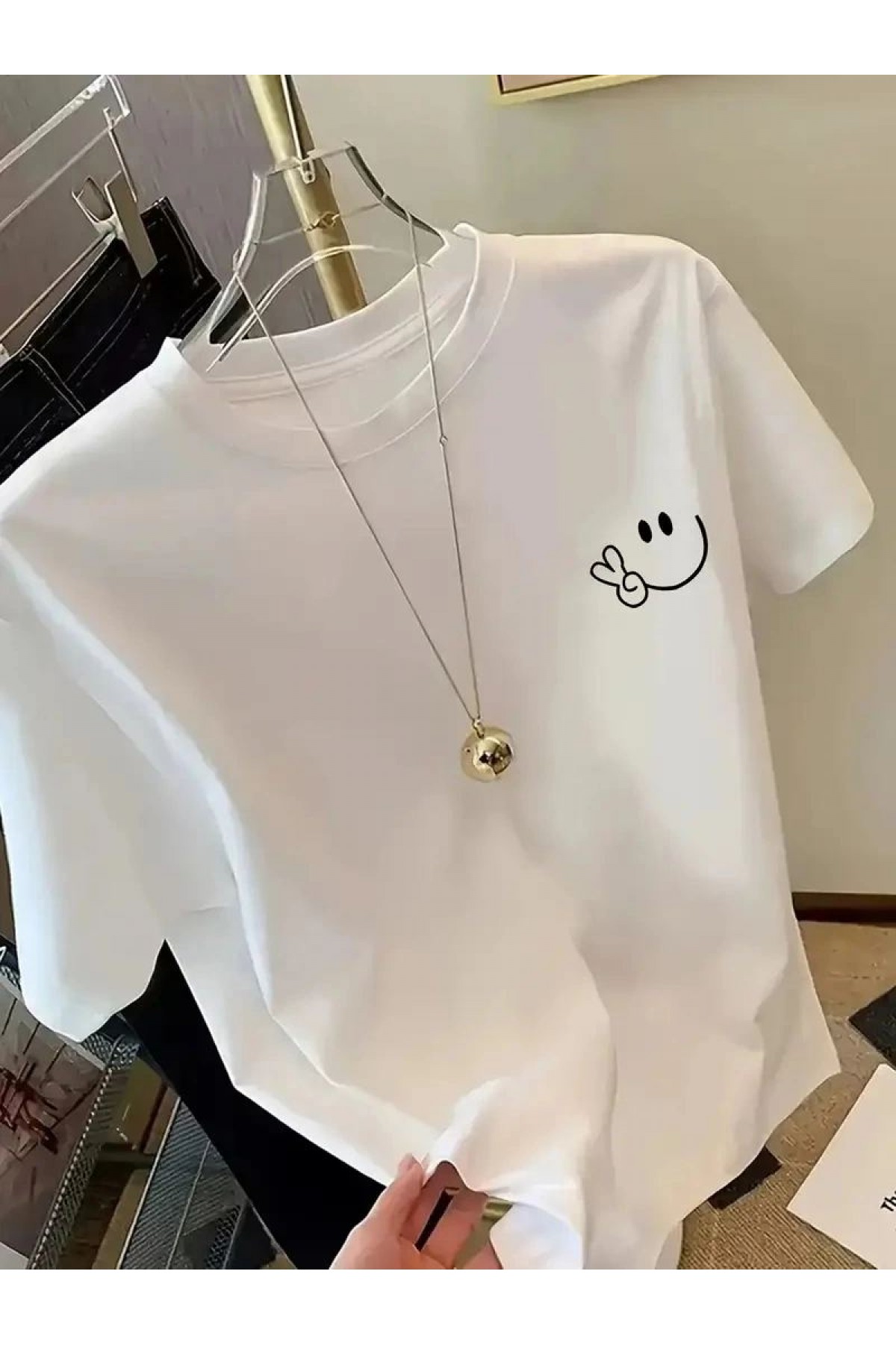 Kadın Gülücük Baskılı Tişört Kısa Kol Bisiklet Yaka Oversize T-Shirt - Beyaz