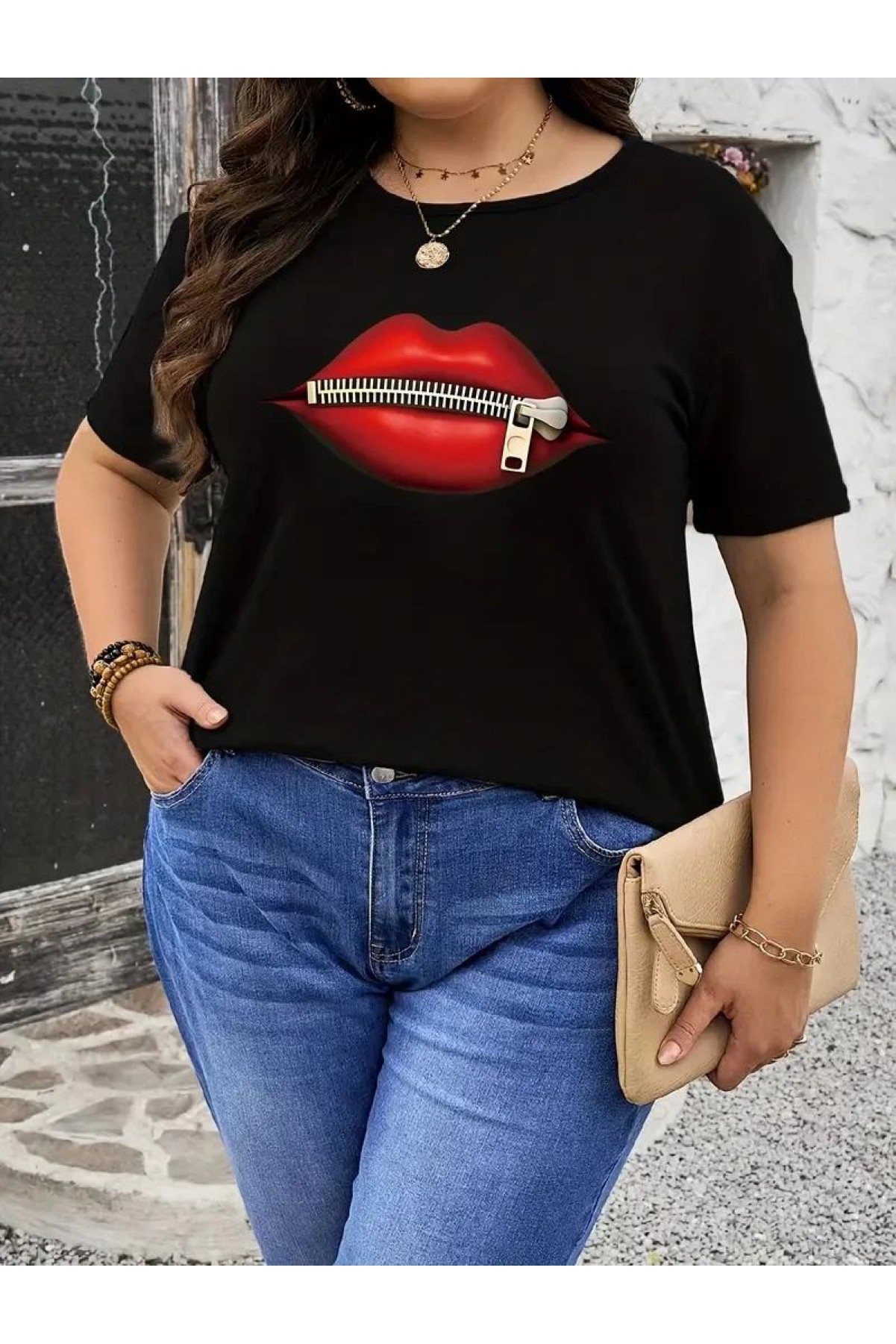 Kadın Kısa Kol Yazlık Tişört Bisiklet Yaka Dudak Baskılı T-Shirt - Siyah