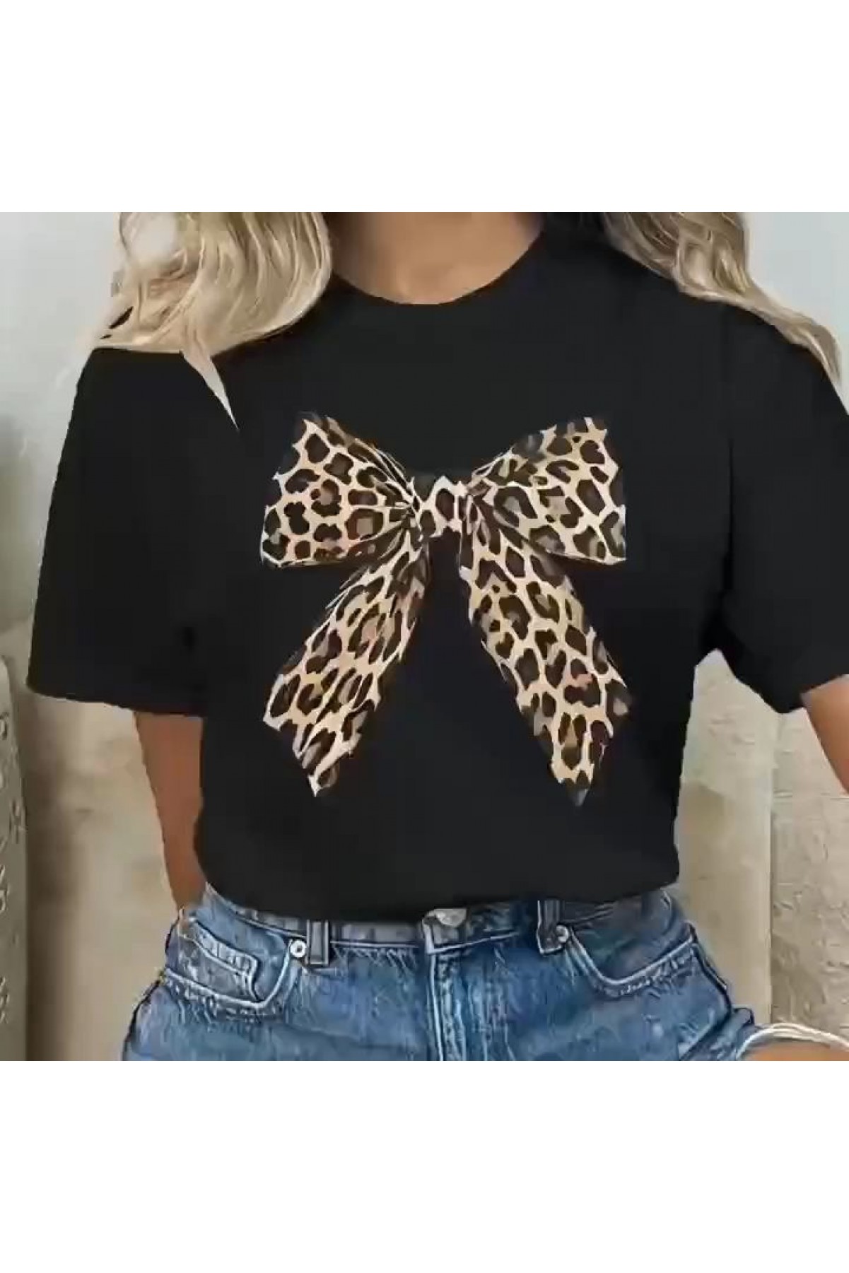 Kadın Leopar Desenli Fiyonklu Baskılı T-Shirt Kısa Kol Bisiklet Yaka Oversize Tişört - Siyah