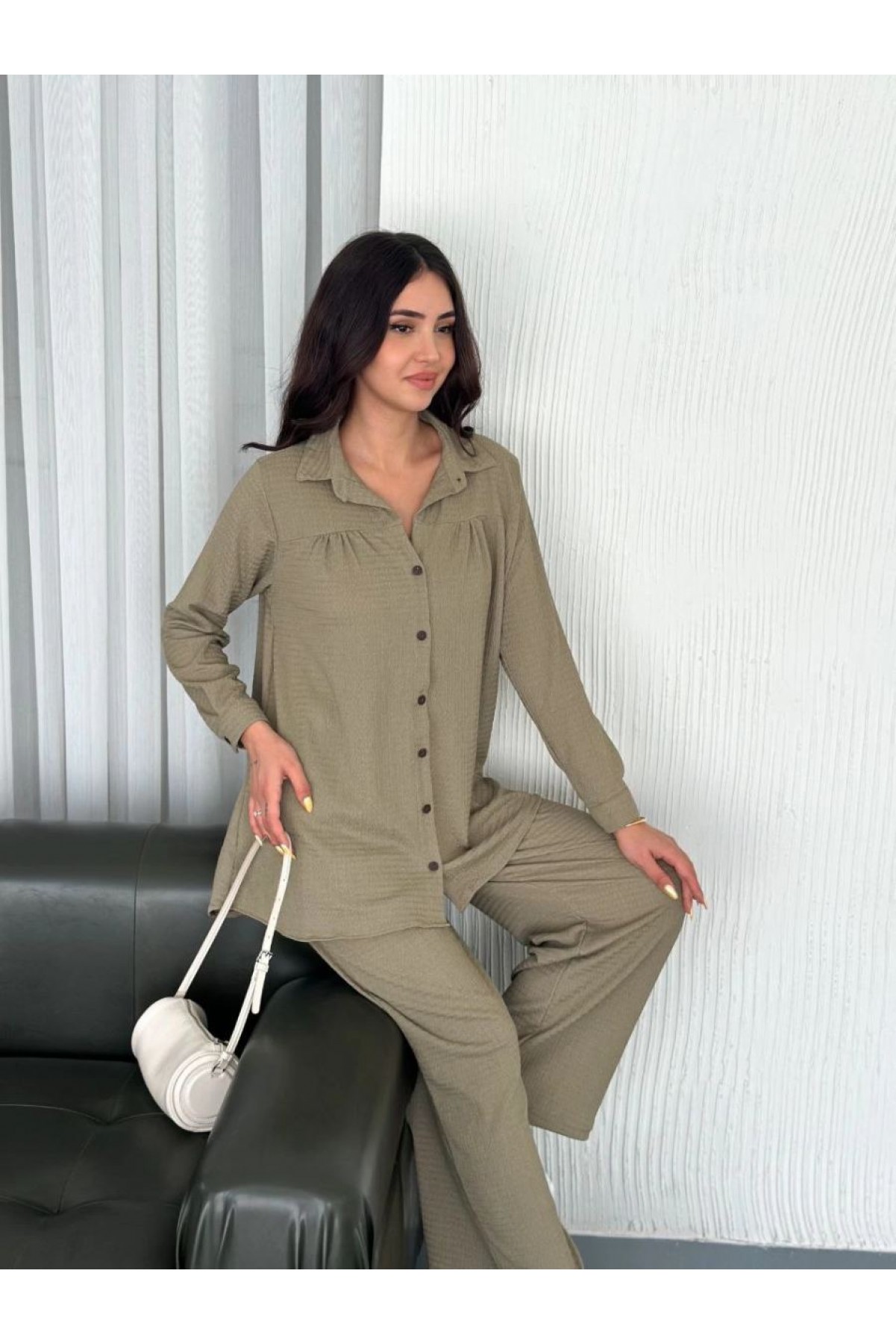 Kadın Yakalı Düğmeli Uzun Kollu Gömlek Pantolon ikili Takım - Bej