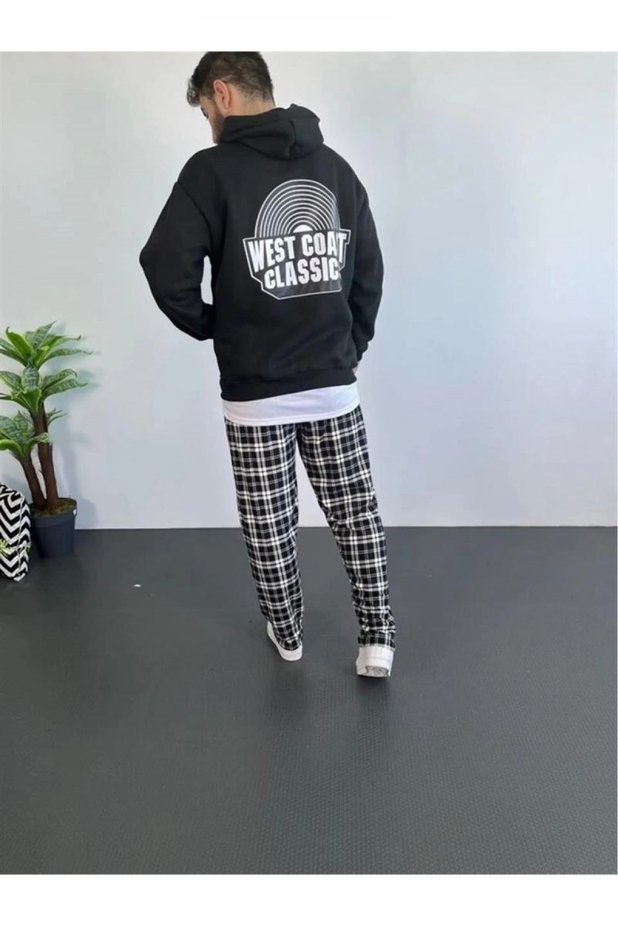 Erkek Kapüşonlu Kanguru Cepli Sweatshirt 3 İplik Pamuklu Baskılı Hoodie - Siyah