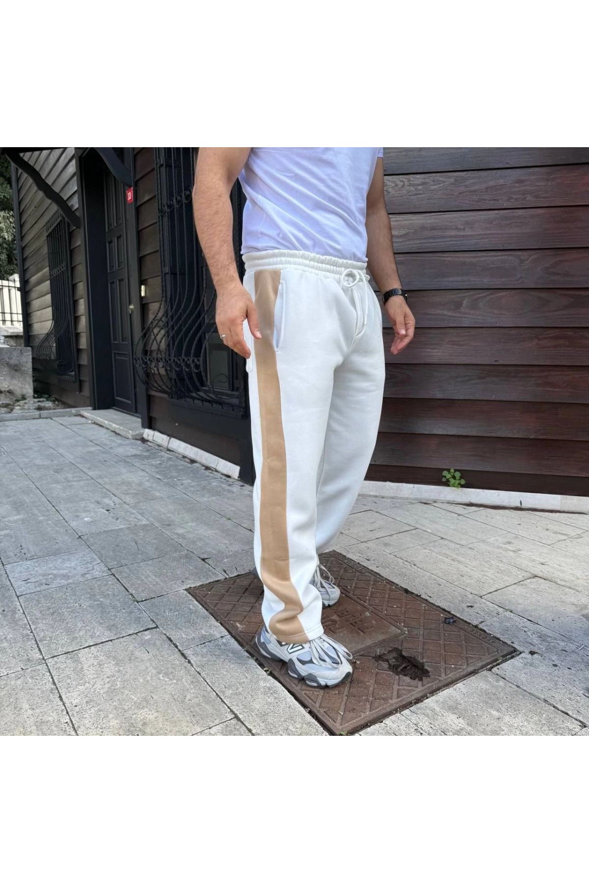 Erkek 3 İplik Pamukku Garnili Şeritli Cepli Eşofman Altı Pantolon - Beyaz