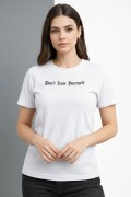 Kadın Wafıl Kumaş Tişört Regular Kalıp Bisiklet Yaka Baskılı T-Shirt - Beyaz
