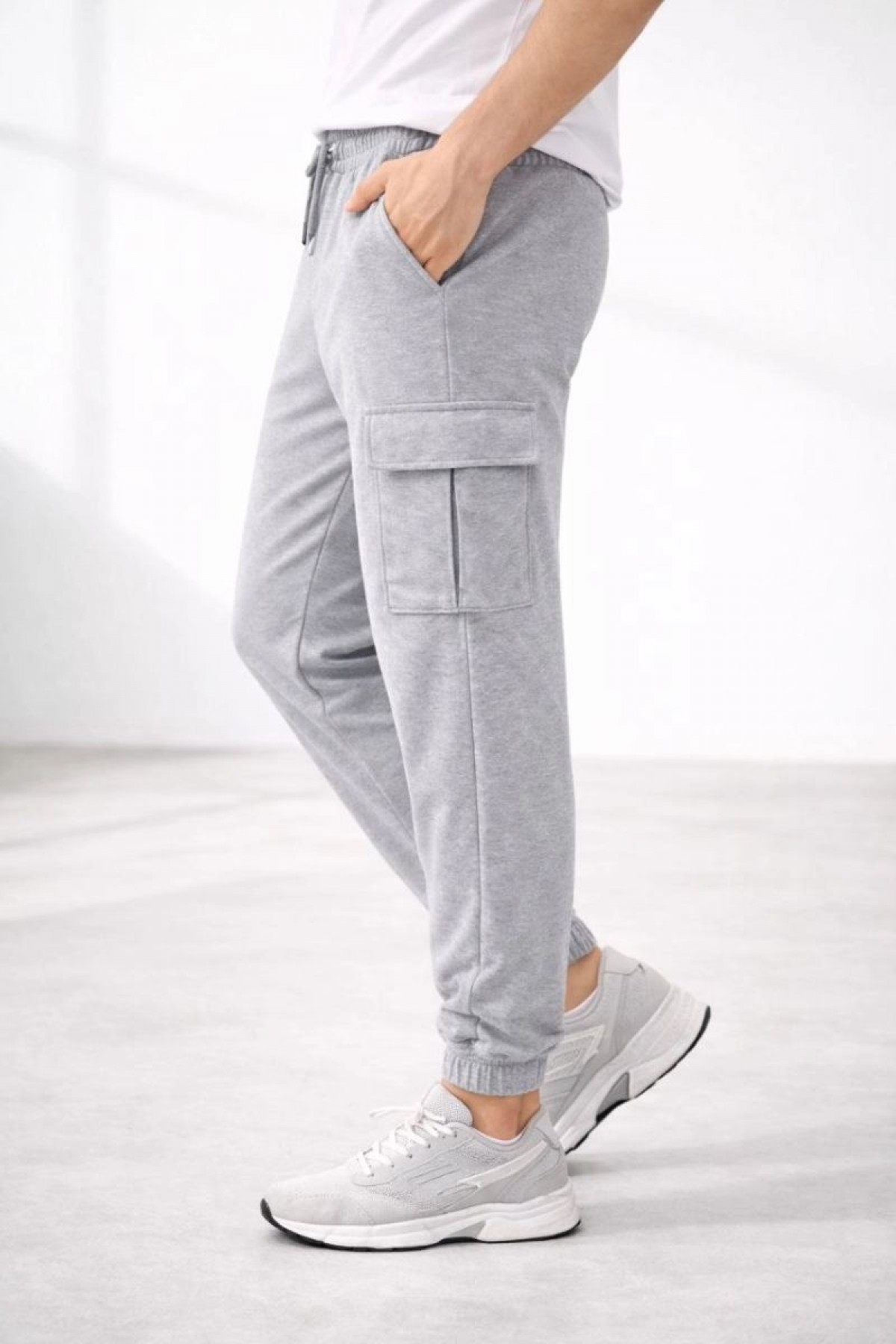 Erkek Jogger Eşofman Altı Kargo Cepli Lastikli Paça Spor Pantolon - Gri