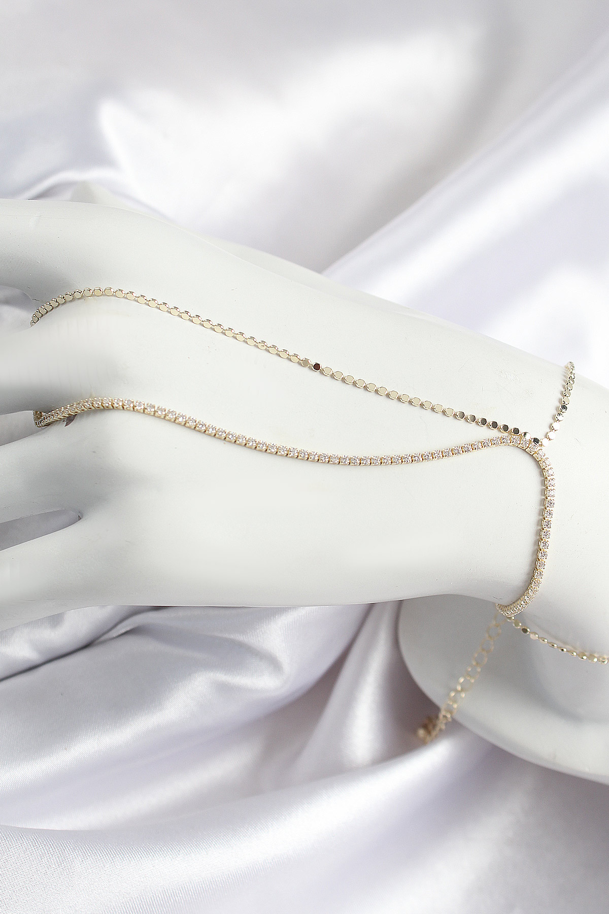 Pirinç Zirkon Taşlı Ezme Zincir Model Gold Renk Kadın Şahmeran - TJ-SN689