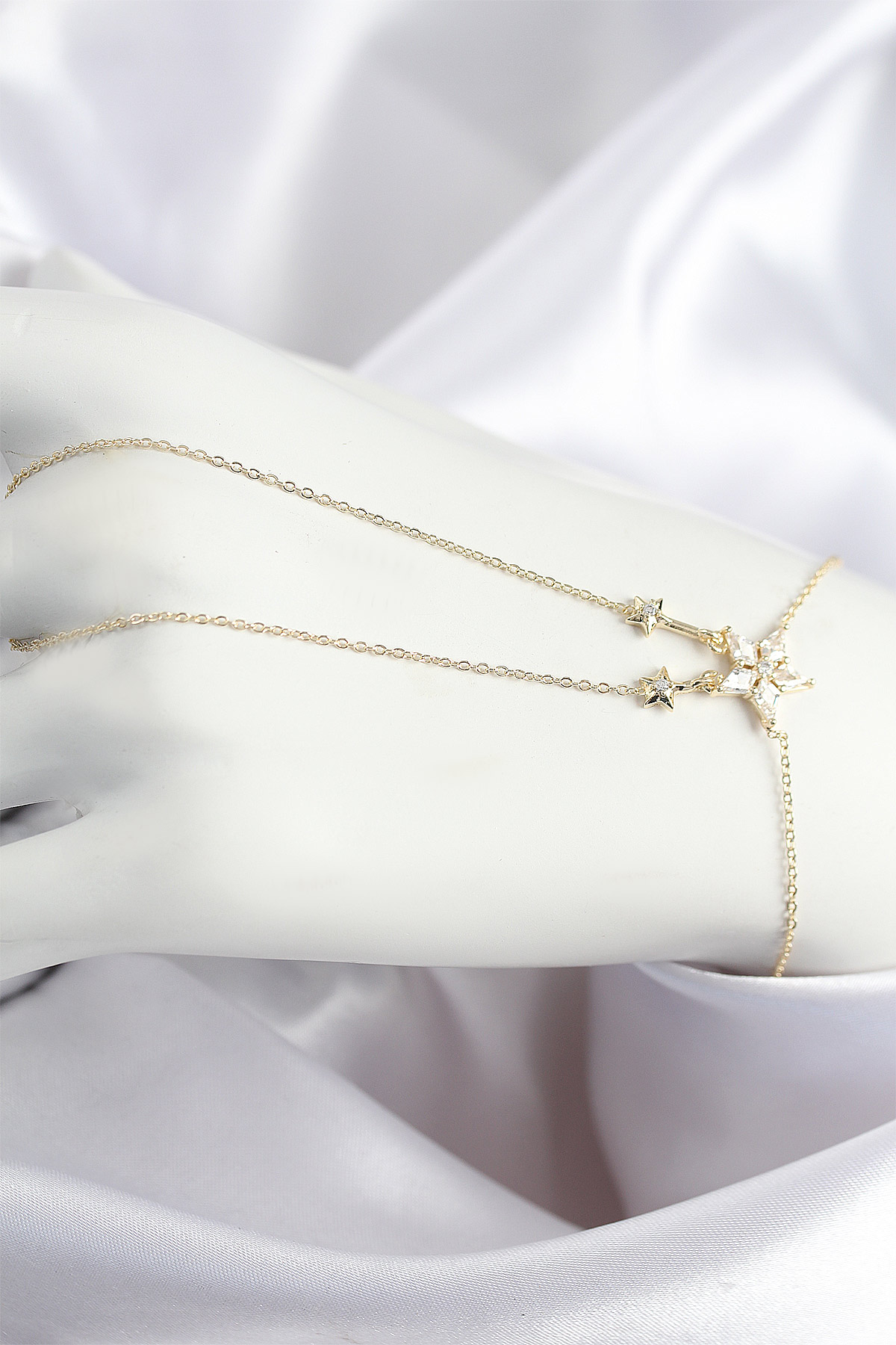 Pirinç Zirkon Taşlı Yıldız Model Gold Renk Şahmeran - TJ-SN710