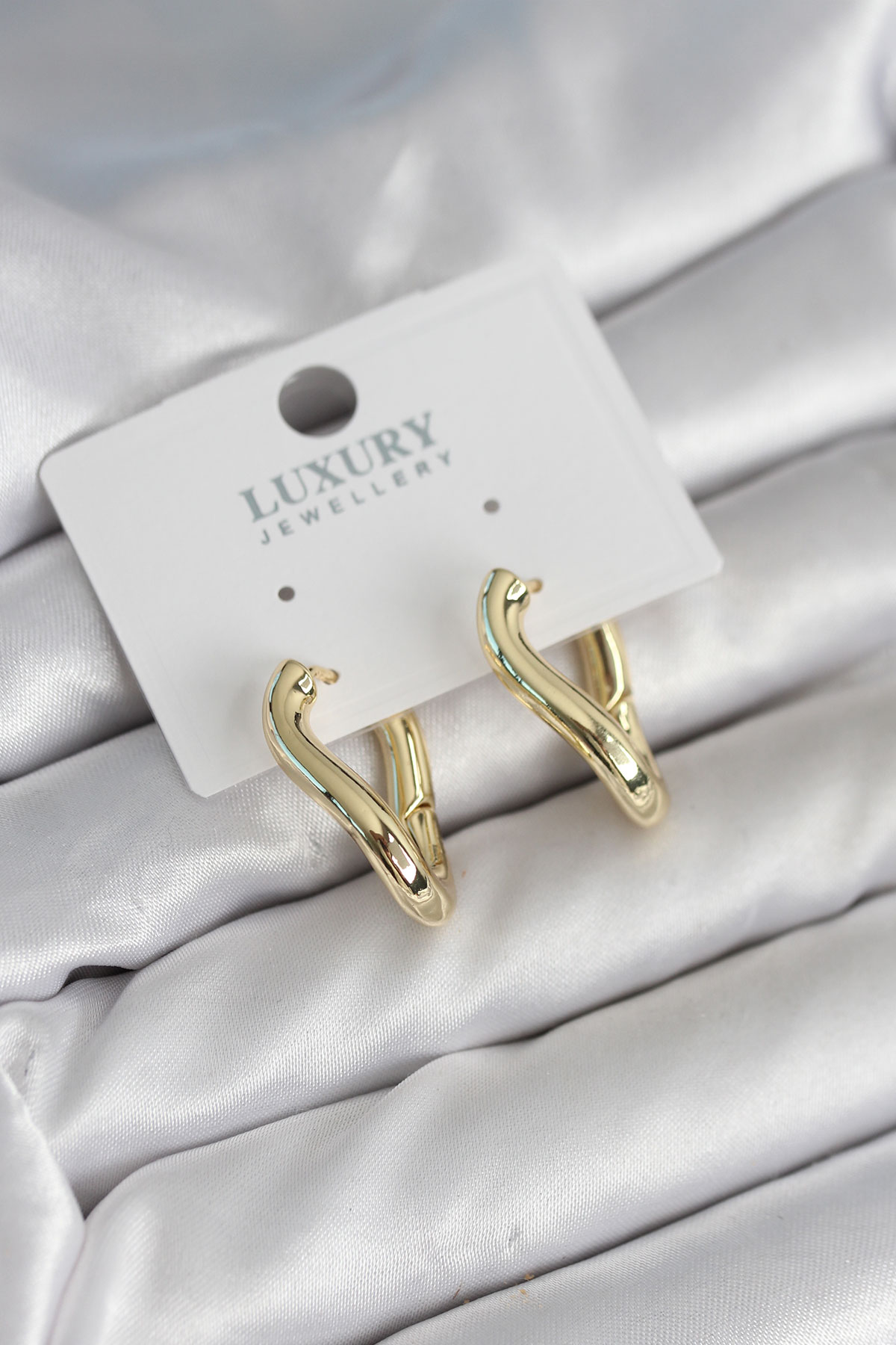 Gold Renk Eğik Halka Model Pirinç Kadın Küpe - TJ-BKP11312